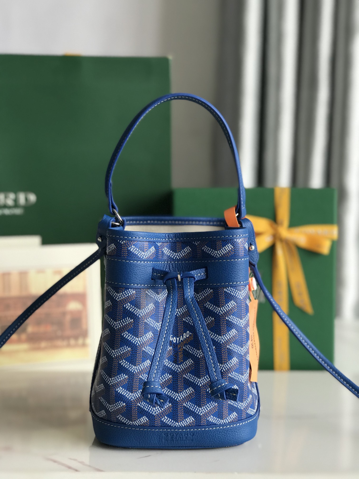 PETIT FLOT MINI Bucket Bag, Lightweight & Versatile, 12 x 10.5 x 17.5 cm 2 i1750925129 6245 7