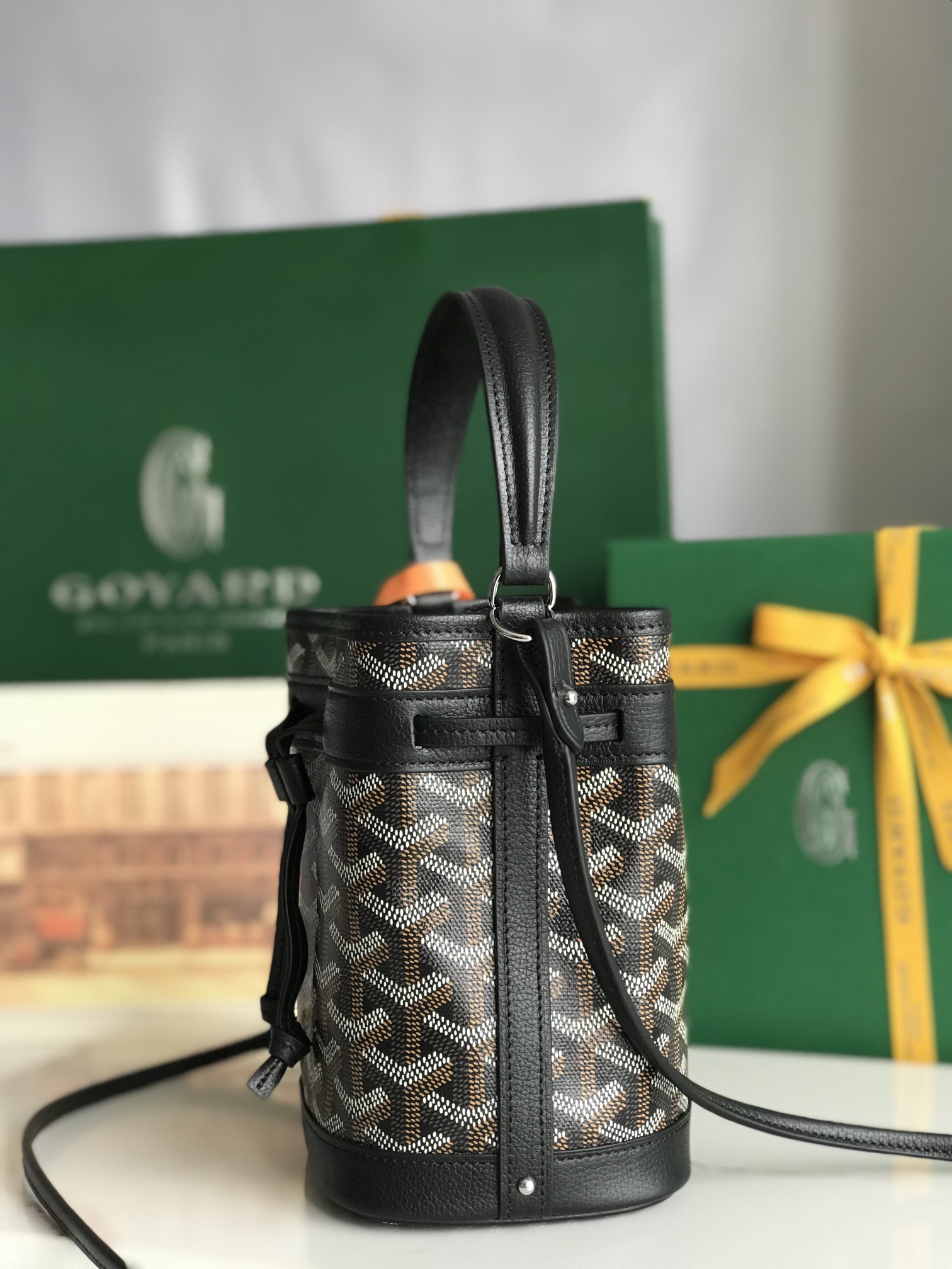 PETIT FLOT MINI Bucket Bag, Lightweight, Compact, Versatile, 12x10.5x17.5cm 4 i1750925330 9785 0