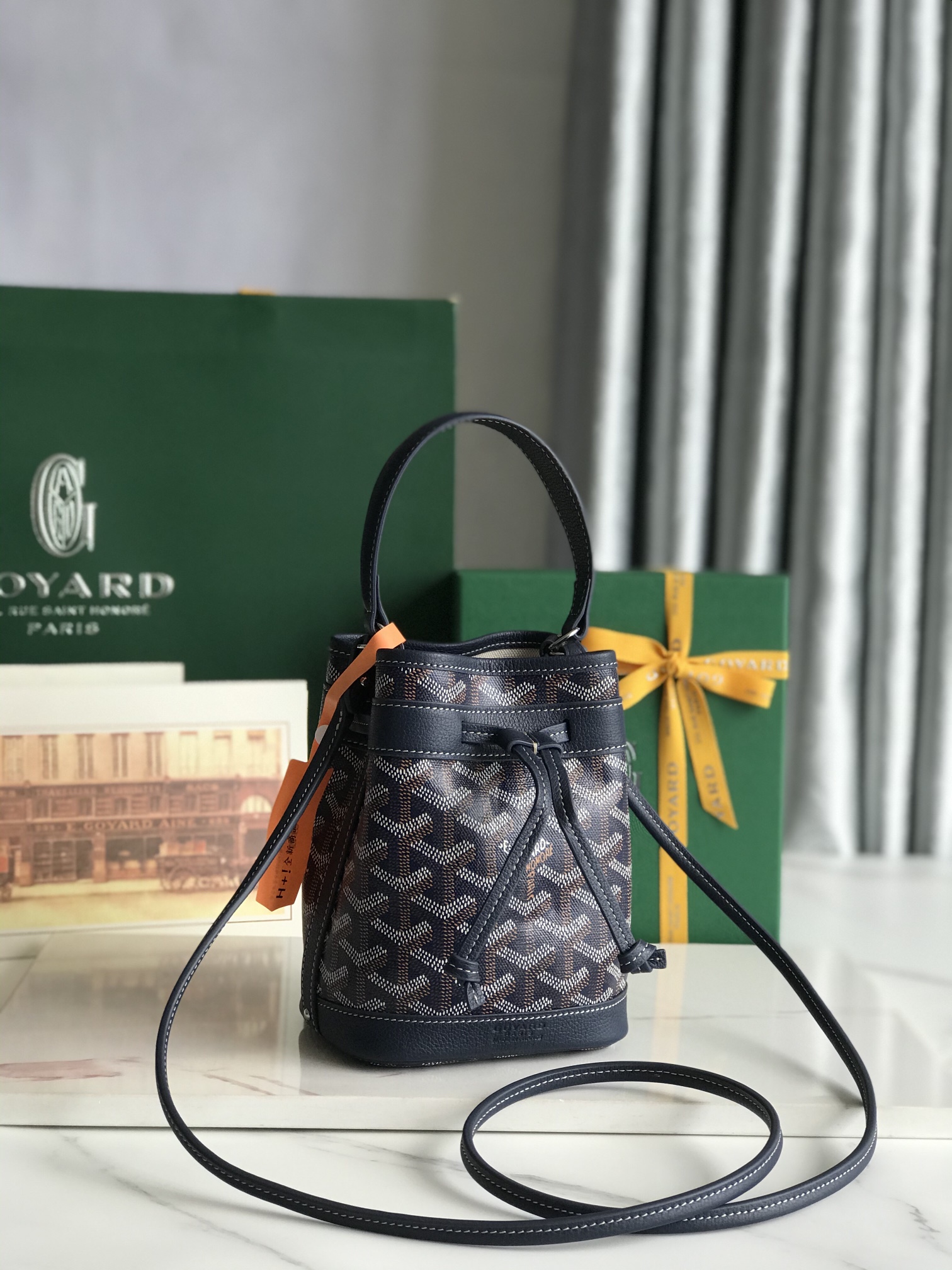 PETIT FLOT MINI Bucket Bag, Lightweight & Compact, Versatile Crossbody 11 i1750926659 521 0