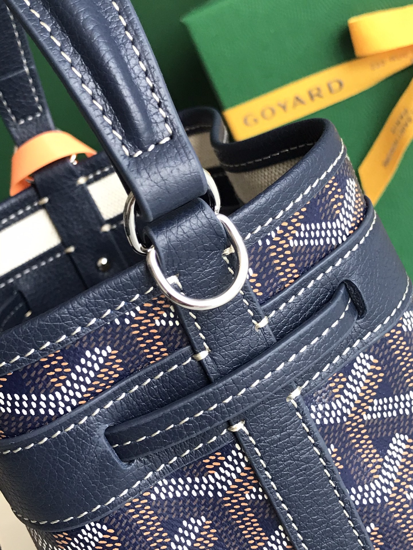 PETIT FLOT MINI Bucket Bag, Lightweight & Compact, Versatile Crossbody 8 i1750926661 2039 0