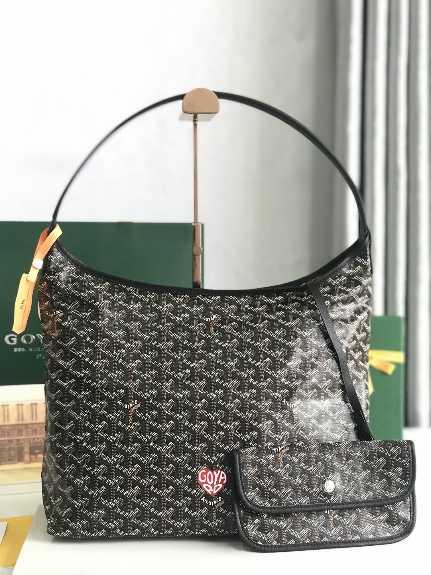 NO:555884,, Exclusive background Hobo hobo bag loving custom model, real high quality and good price Hobo Bohème hobo underarm bag, inspired by the life philosophy of Bohemian wandering, a synthesis of two ace Saint Louis Artois series tote bags, built-in double bag, casual and lazy style, the comfort of the shoulder strap is the soul of the entire bag, constantly pursuing quality improvement, please see the picture for more exquisite details Size Size 42×27×15cm 03, Goya, louis  vuitton,saint laurent,alexander wang,totes19860909,独家背景 Hobo 流浪包爱心定制款 真正的物美价优 Hobo Bohème 流浪包腋下包,灵感来自波西米亚流浪的生活哲学,两大王牌Saint Louis Artois系列托特包的综合体,内置子母袋,随性慵懒风,肩带的舒适度就是整个包的灵魂,不断追求质的提升,更多精美细节请看图 尺寸 Size42×27×15cm 03,戈雅,louis vuitton,saint laurent,alexander wang,totes,Bag