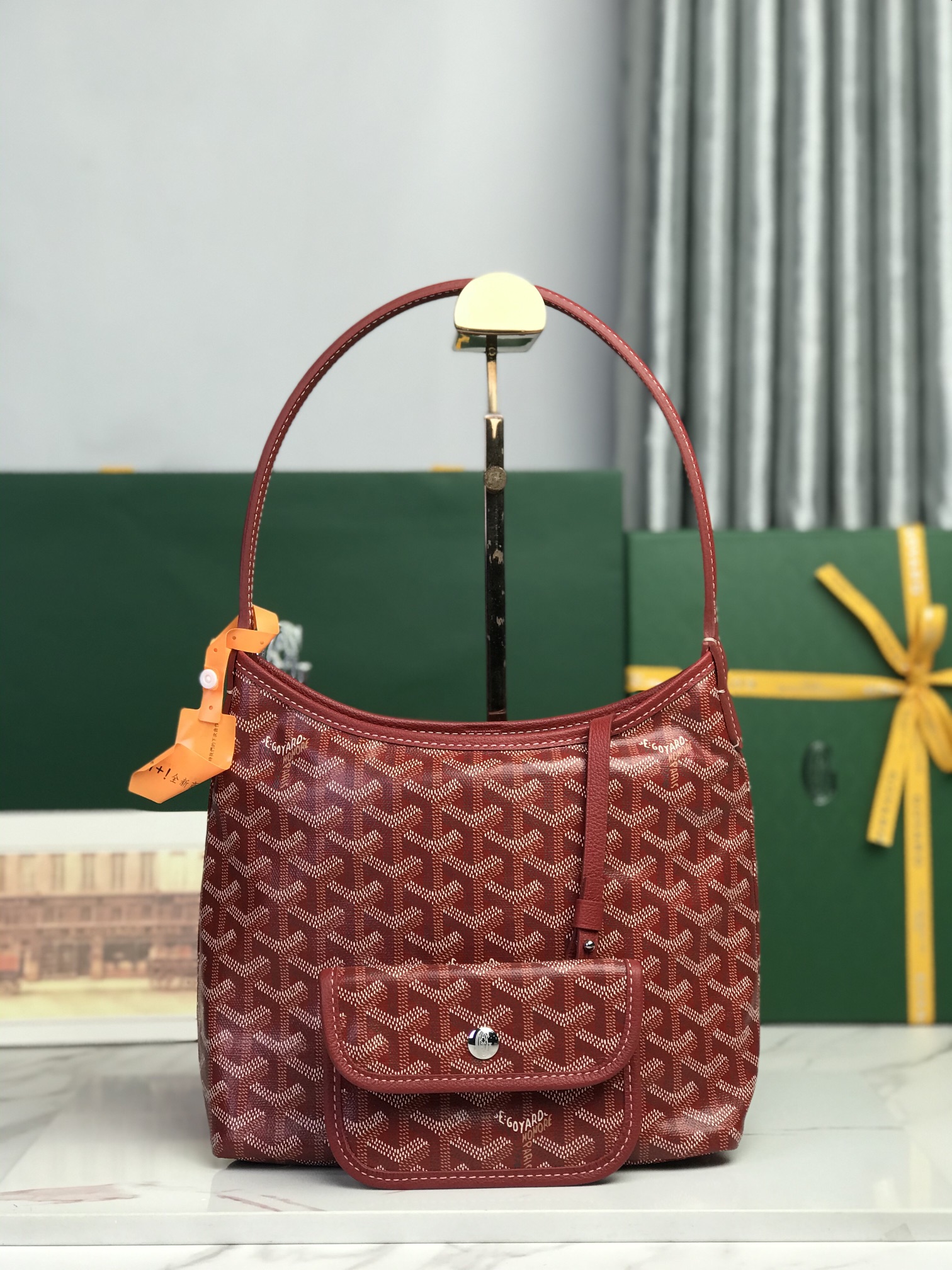 Rojo intenso 🔍120250