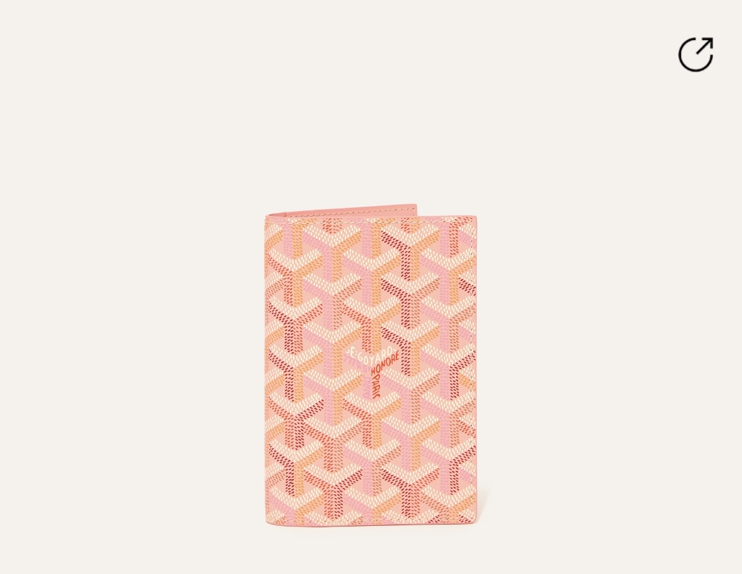 NO:813166,This 2O26 limited edition GRENELLE passport holder is made of limited-edition four-season colorful GOYARDINE canvas, inspired by the gorgeous tones of the four seasons and launched in four colors. The colorful GOYARDINE canvas replaces the conventional three-color design with a Y-shaped pattern in six colors. The GRENELLE passport holder can not only properly protect your passport, but also has a card and document storage area, making it a good travel companion. 020608, Goya wallet, rene caovilla, wallets19860909这款2O26年限量版GRENELLE护照夹,采用限定四季炫彩GOYARDINE帆布打造,灵感源自绚烂的四季色调从而推出四款配色.多彩GOYARDINE帆布以六种配色的Y字纹取代常规的三色设计.GRENELLE护照夹不仅能妥善保护您的护照,更设有卡片与文件收纳区,堪称旅行良伴. 020608,戈雅钱包,rene caovilla,wallets,Wallet purse