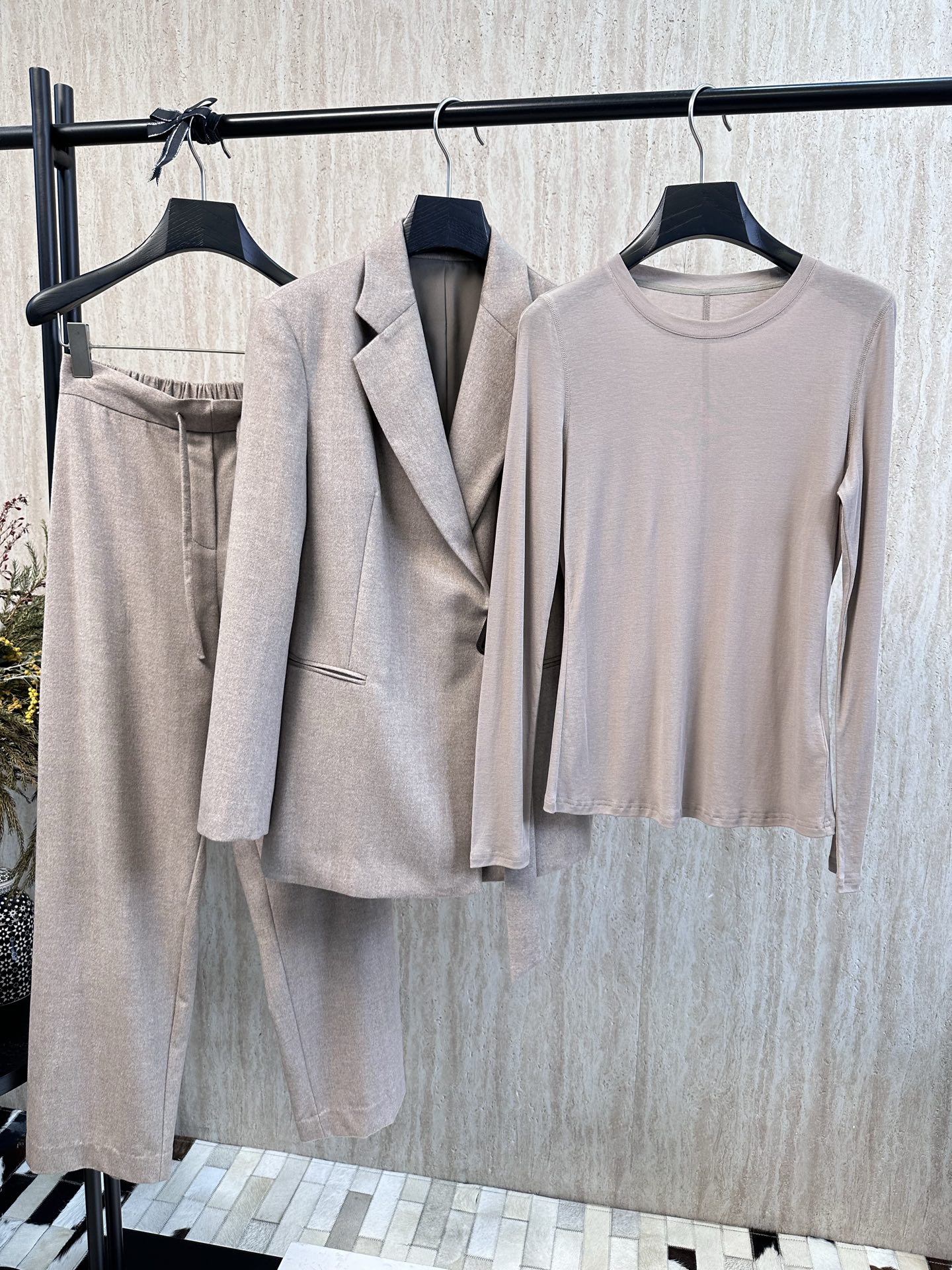 _dkO9siELVlFmxIaBGLE49dtJw5sILP6Fxi_SnuA