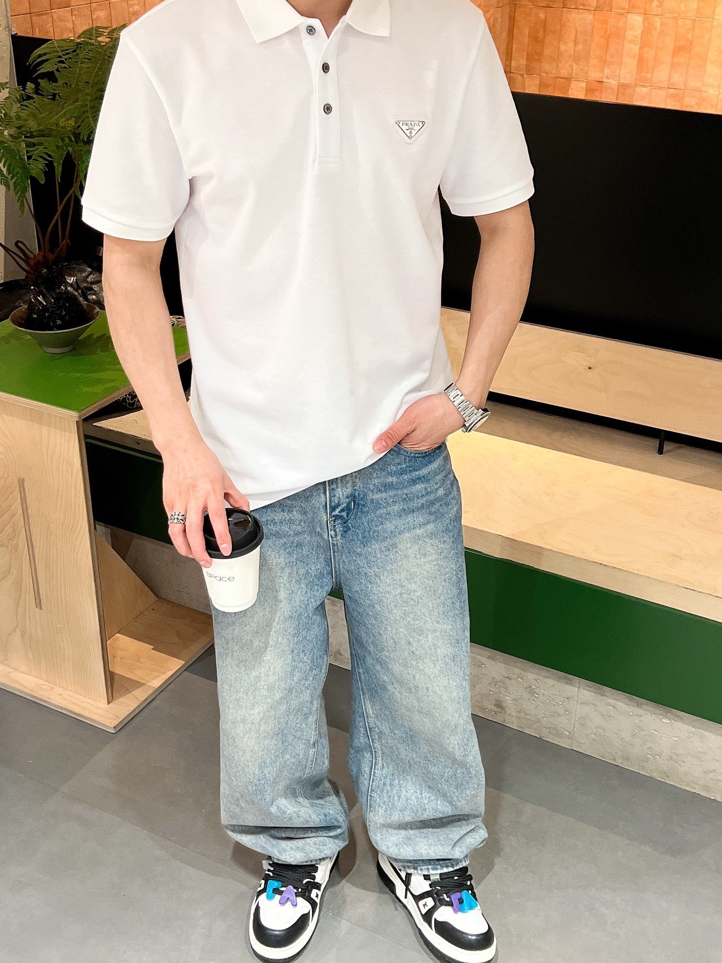 PRD🆕 25/ss春夏新款丝光珠地翻领Polo 胸前经典三角标标识 上身舒适轻柔 标准版型黑白两色码数