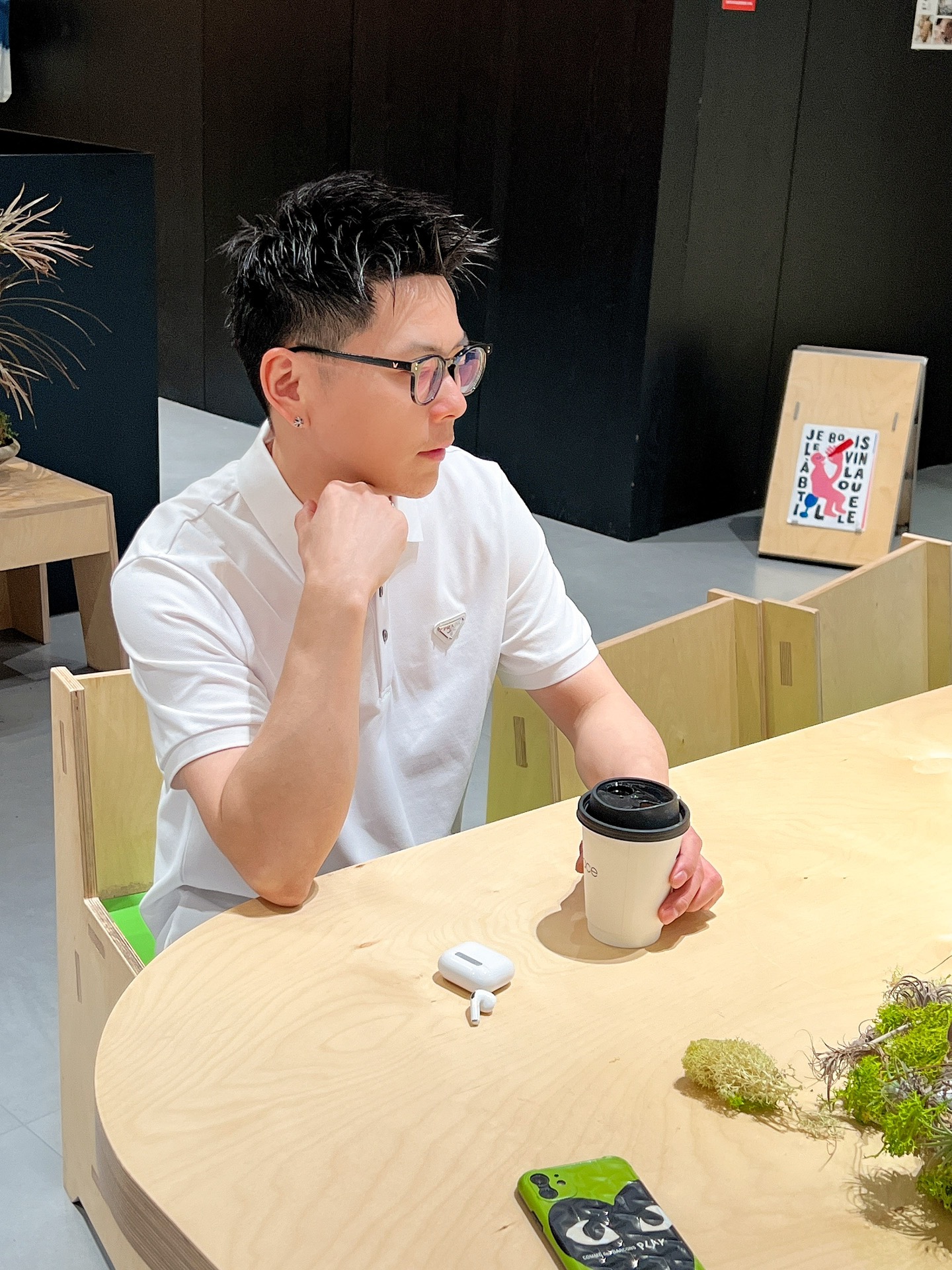 PRD🆕 25/ss春夏新款丝光珠地翻领Polo 胸前经典三角标标识 上身舒适轻柔 标准版型黑白两色码数