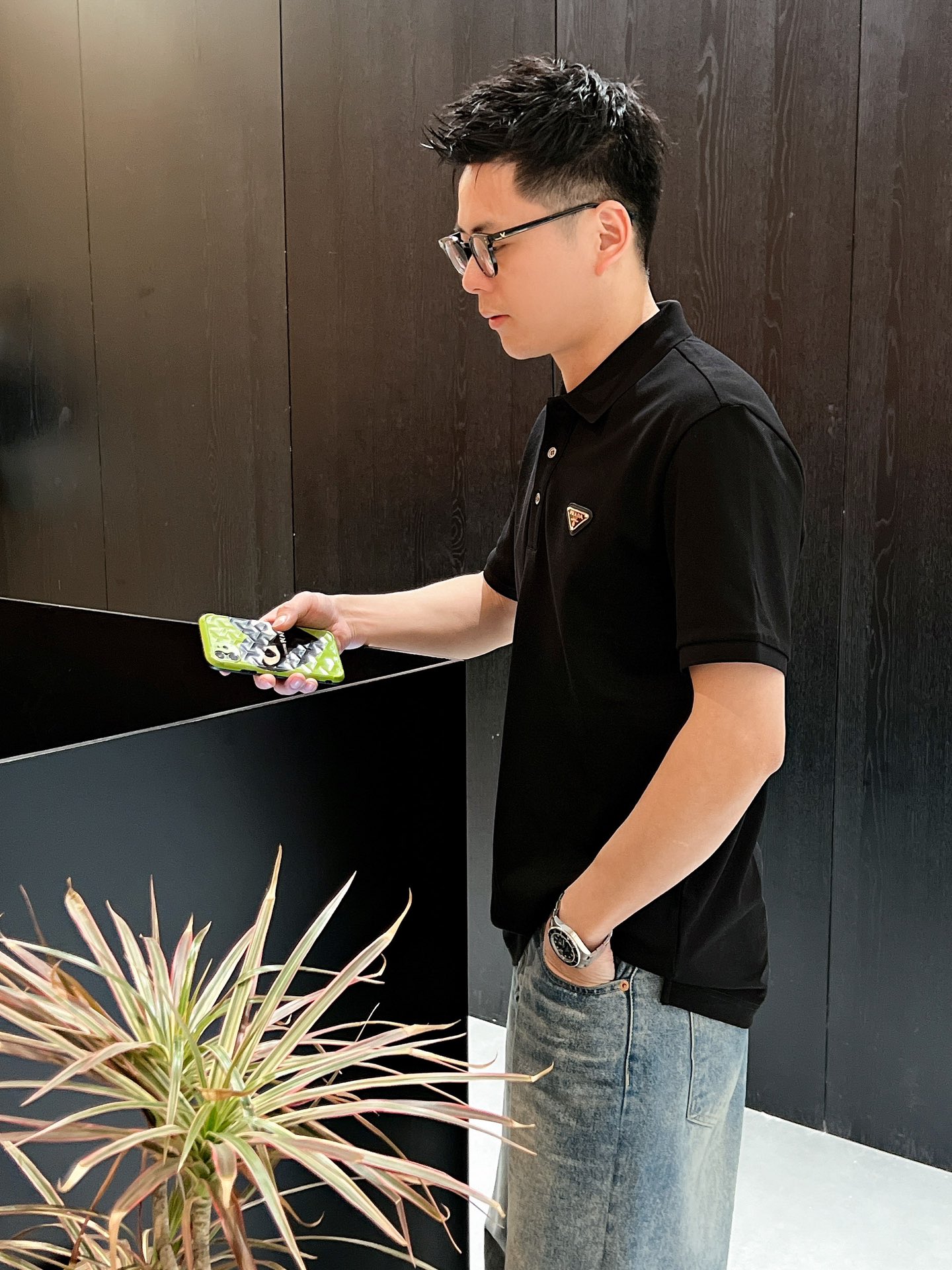 PRD🆕 25/ss春夏新款丝光珠地翻领Polo 胸前经典三角标标识 上身舒适轻柔 标准版型黑白两色码数