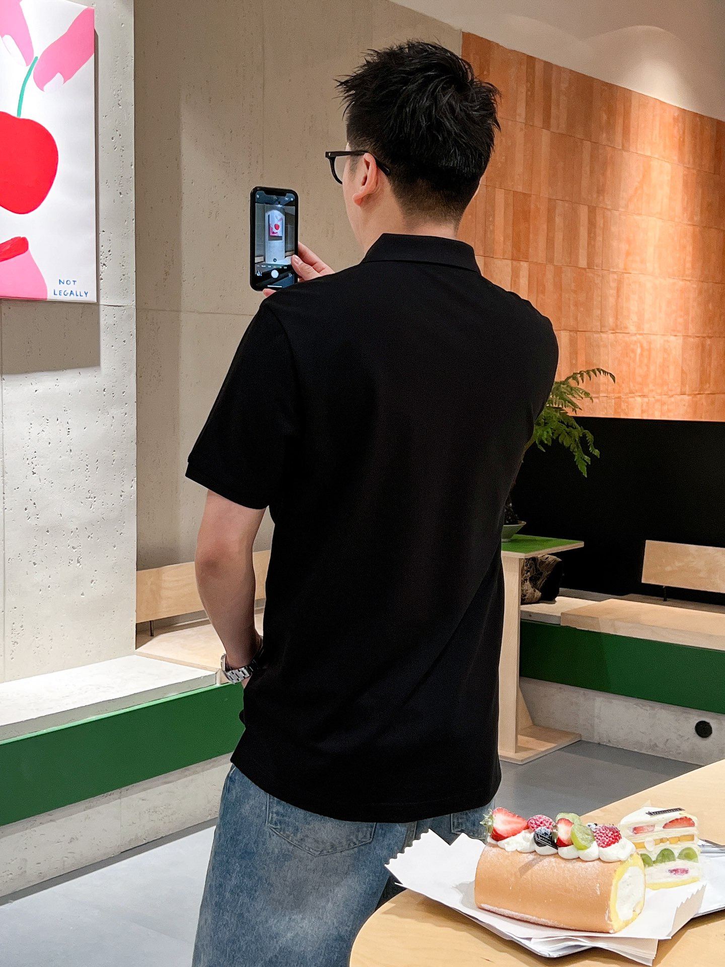 PRD🆕 25/ss春夏新款丝光珠地翻领Polo 胸前经典三角标标识 上身舒适轻柔 标准版型黑白两色码数