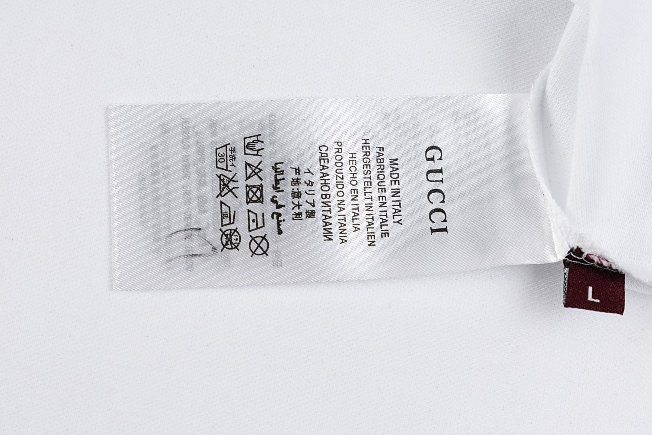 🅿️95 
GUCCI 古驰 字母刺绣，前幅口袋，领子织带撞色拼领 
升级，灵感源自八十年代复古
原版面料 官方同款 polo衫
定制 同缸染面料  手感非常舒服  
春夏最新砖柜同步  时尚又个性  超级百搭好看               
男女都非常合适  人手必备款 
吊牌 领标 水洗麦 三标齐全
颜色: 白色
尺码：M-3XL