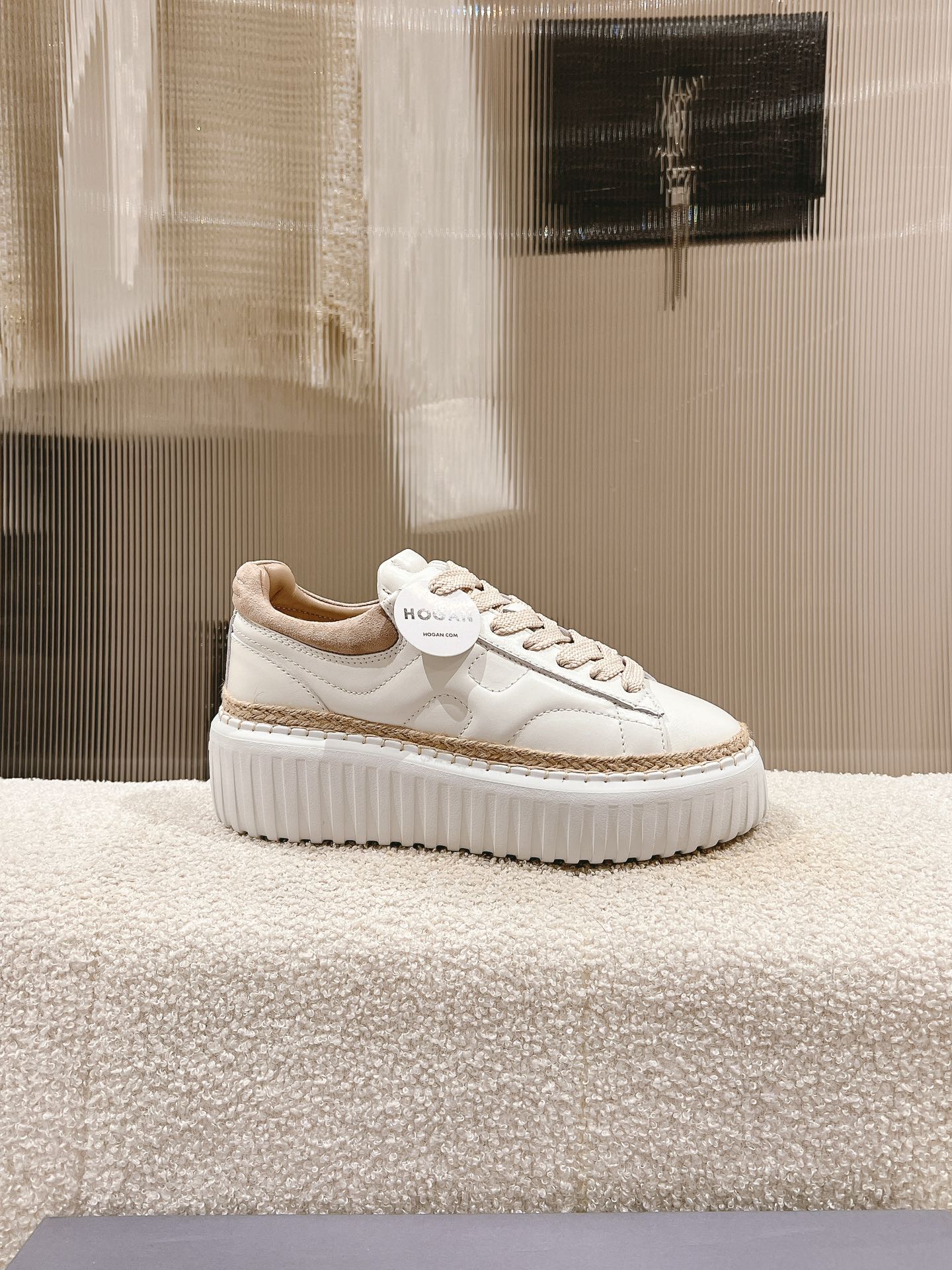 Shoe Comparison: Height, Comfort, and Size Range - 图片 3
