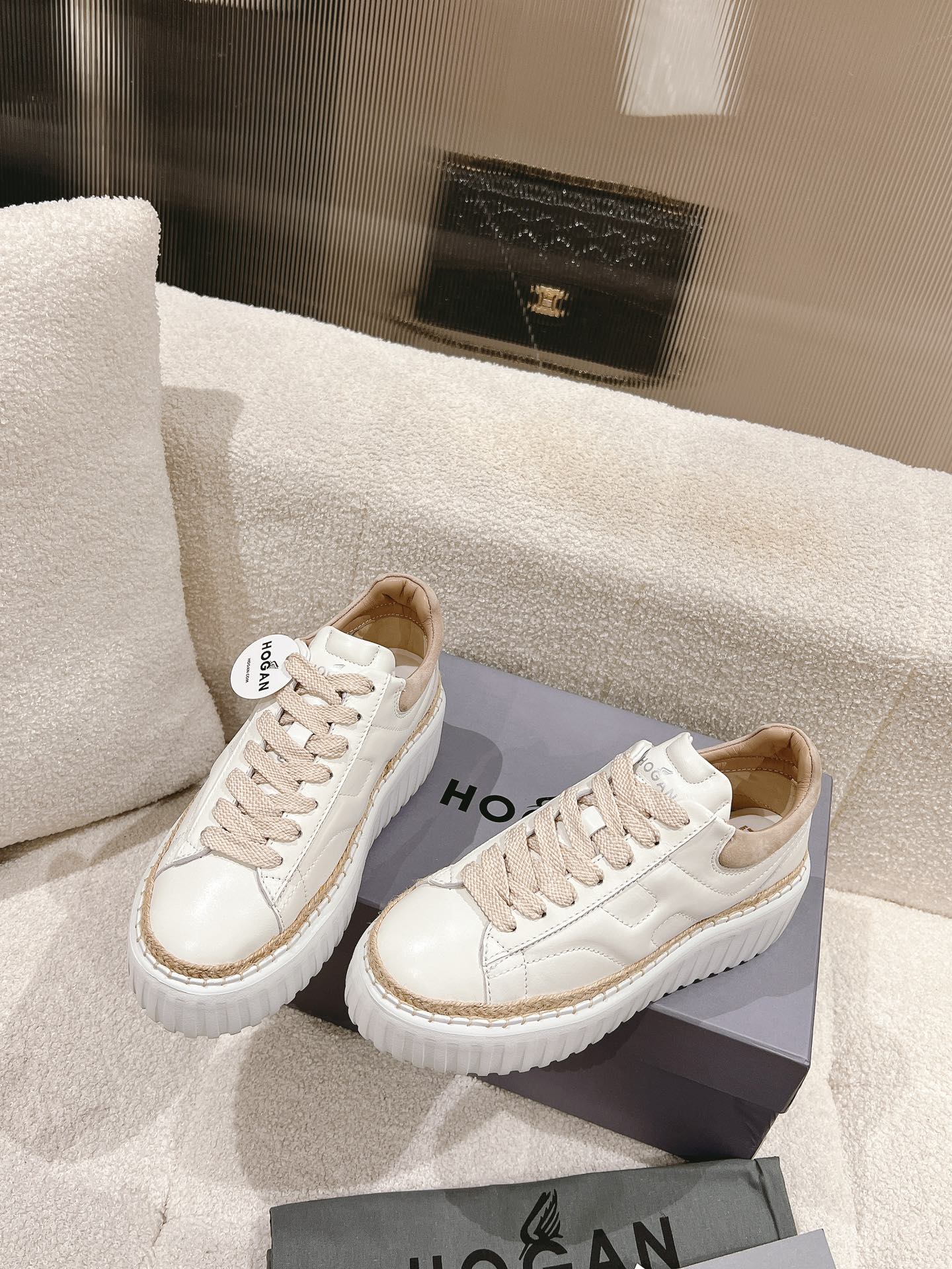 Shoe Comparison: Height, Comfort, and Size Range - 图片 5