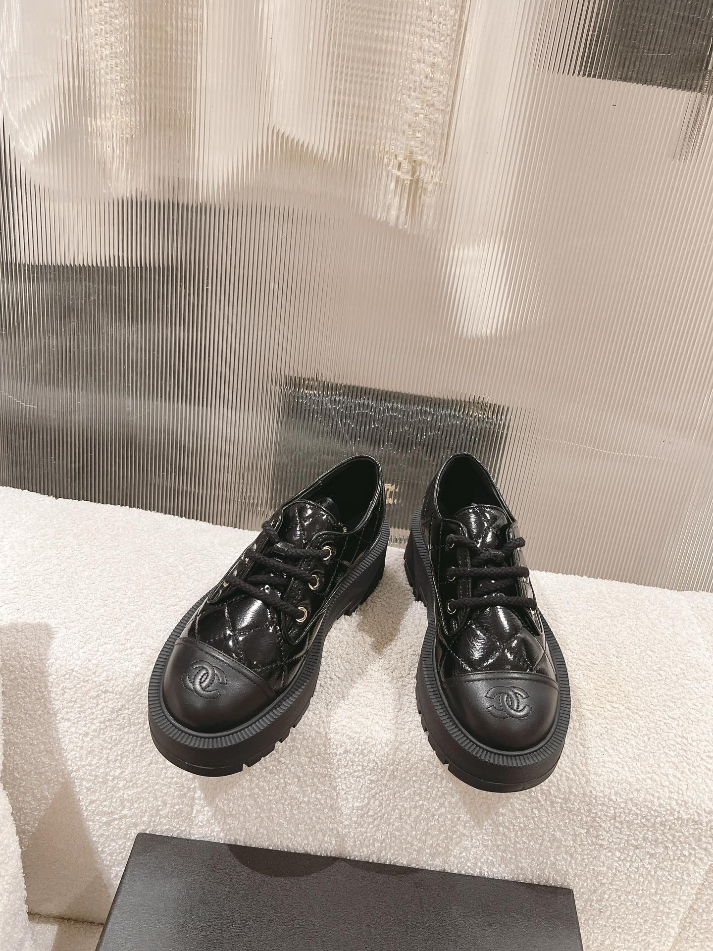 alta versión de los zapatos individuales botas cortas 2024 pequeño incienso Este otoño y el invierno
