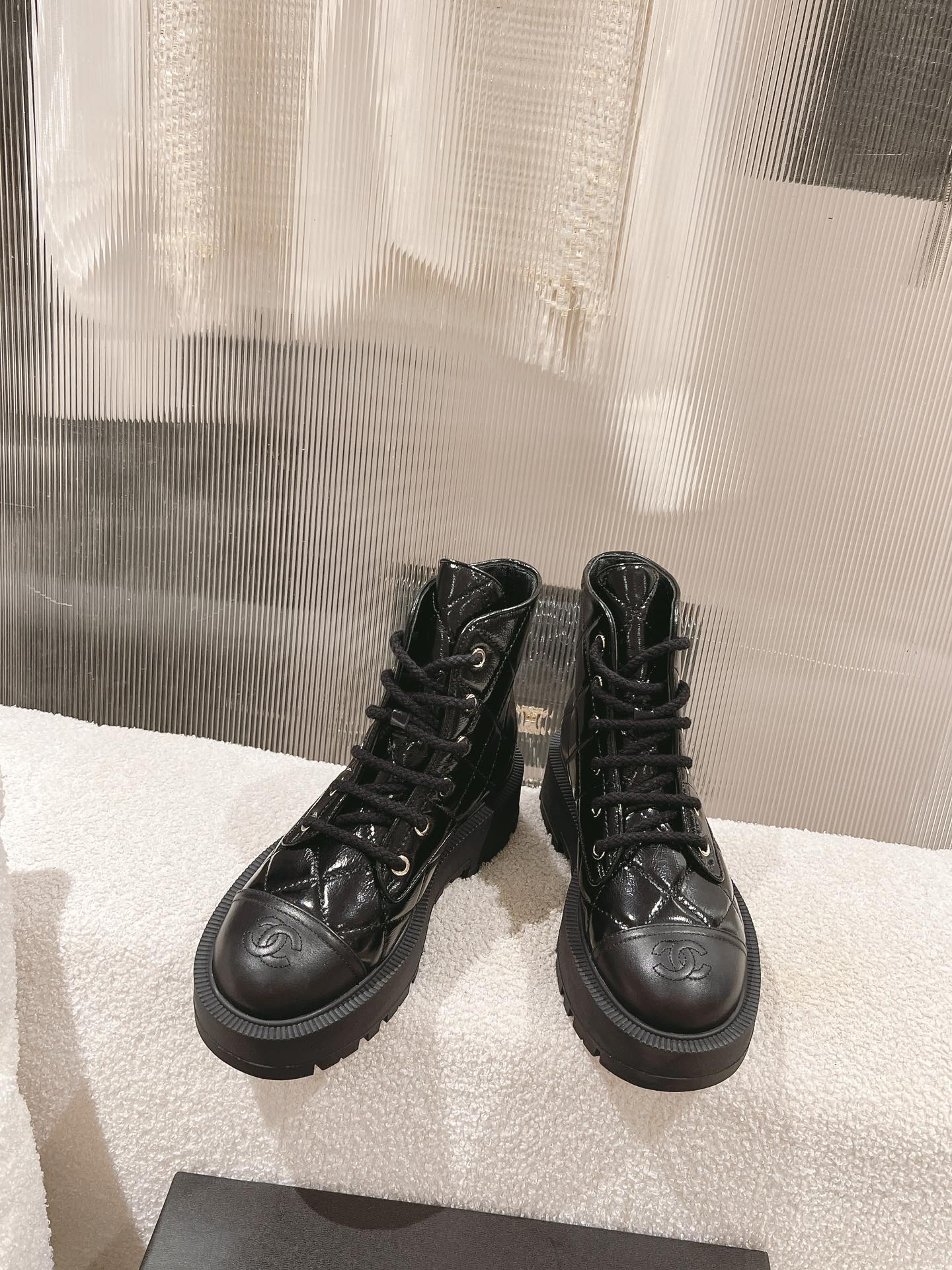 alta versión de los zapatos individuales botas cortas 2024 Xiao Xiang Esta temporada de otoño e invi