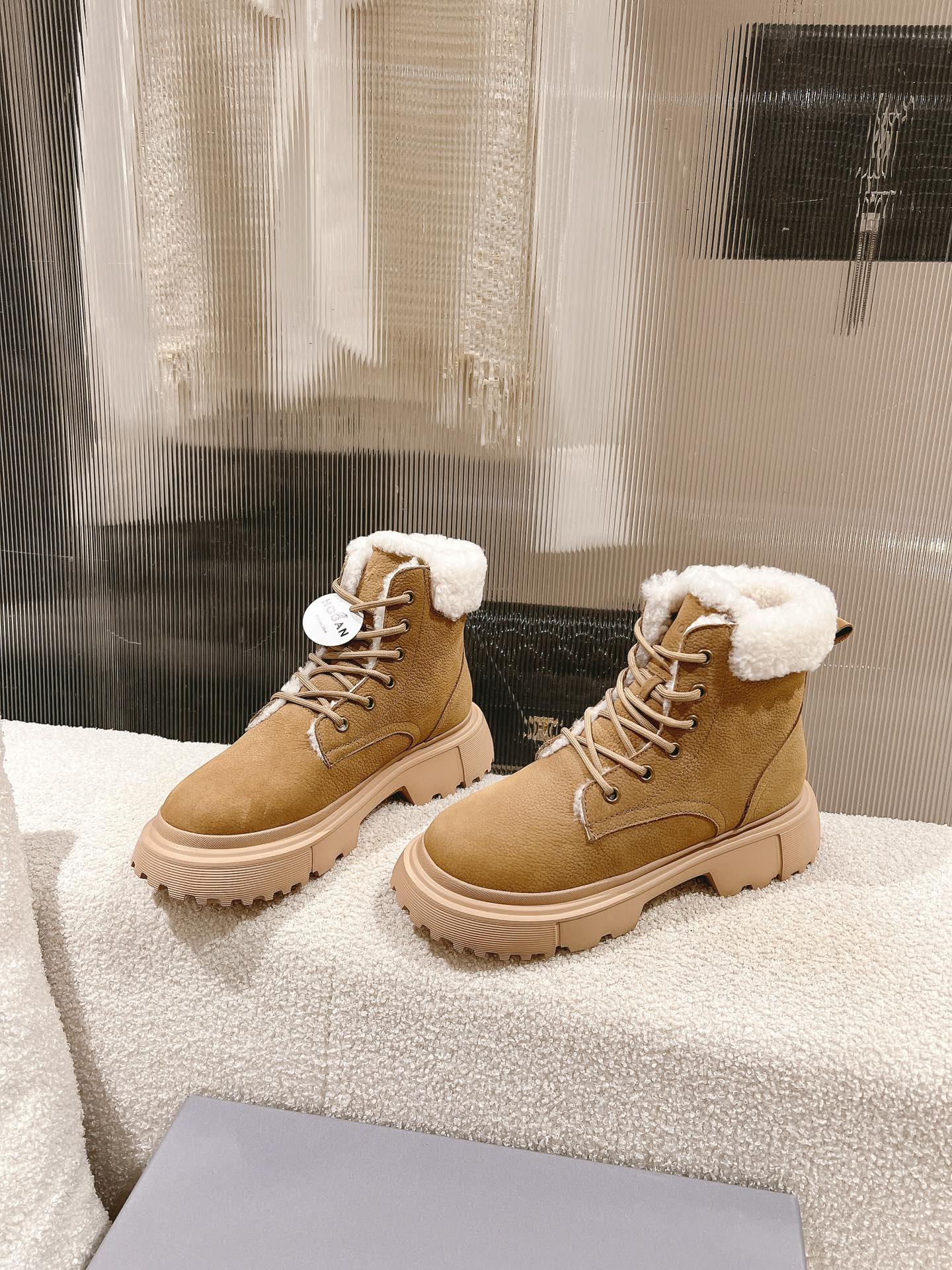 High-End Hogan Winter Boots: Lightweight Snow and Martin Styles, Sizes 5-40. - 图片 2