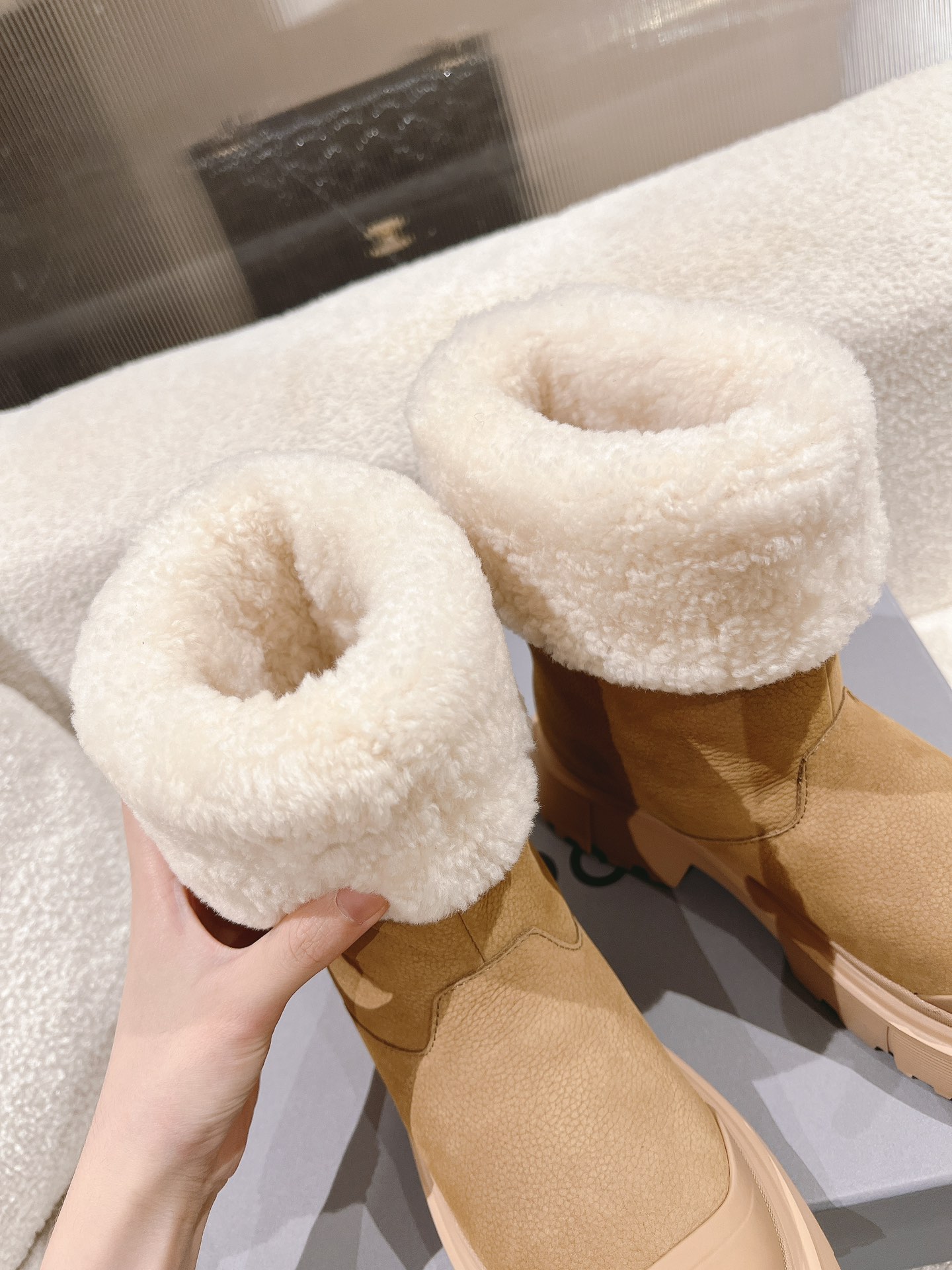 Winter Fashion Preview: Hogan’s High-End 840 Snow Boots Collection - 图片 6