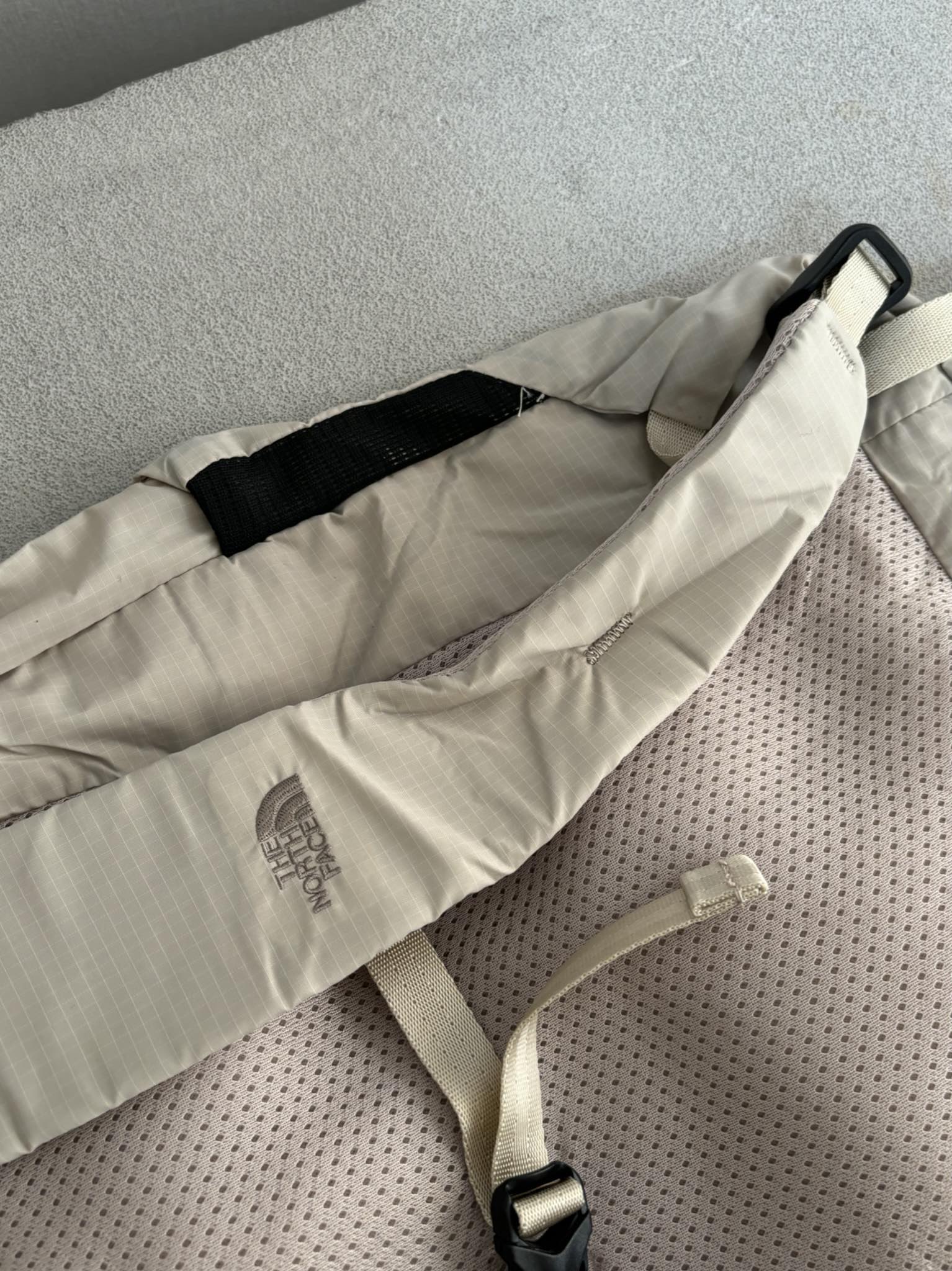 路易威登 Louis Vuitton 高定典藏名品高定成衣时装外套连衣裙衬衫T恤 #F8AD3303 3
