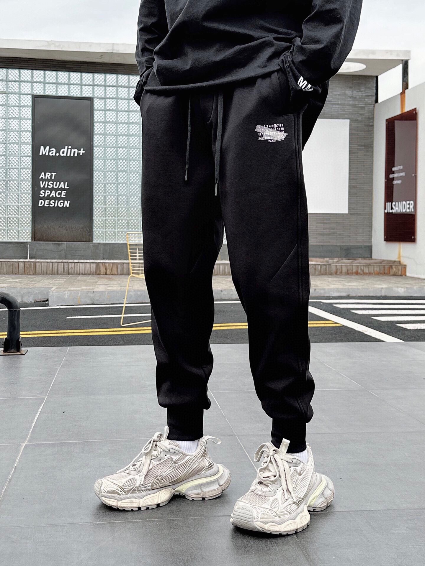 _dxM9s-f1Hs2Li028fY019tj37MIxjRXXjIU7ejA