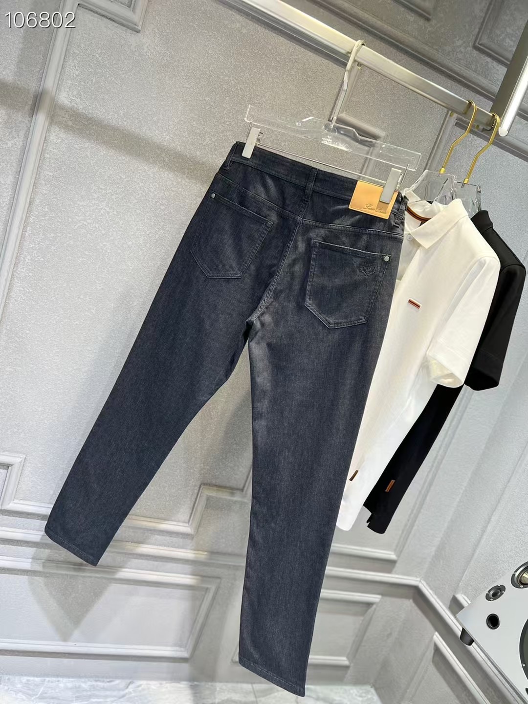 
 Lo*ro Pi*na诺 u翩雅 2025春夏新款  全品相订单，直脚牛仔裤 经典百搭  标志刺绣的