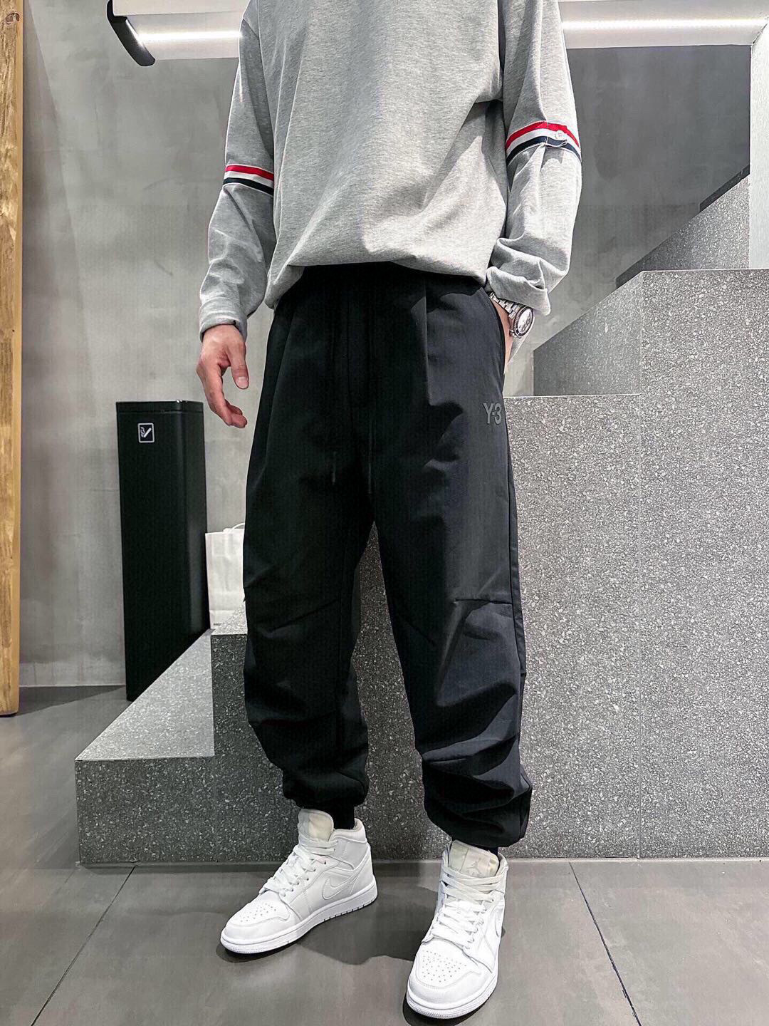 
2025春夏新款
Y3 休闲裤
M-3XL。