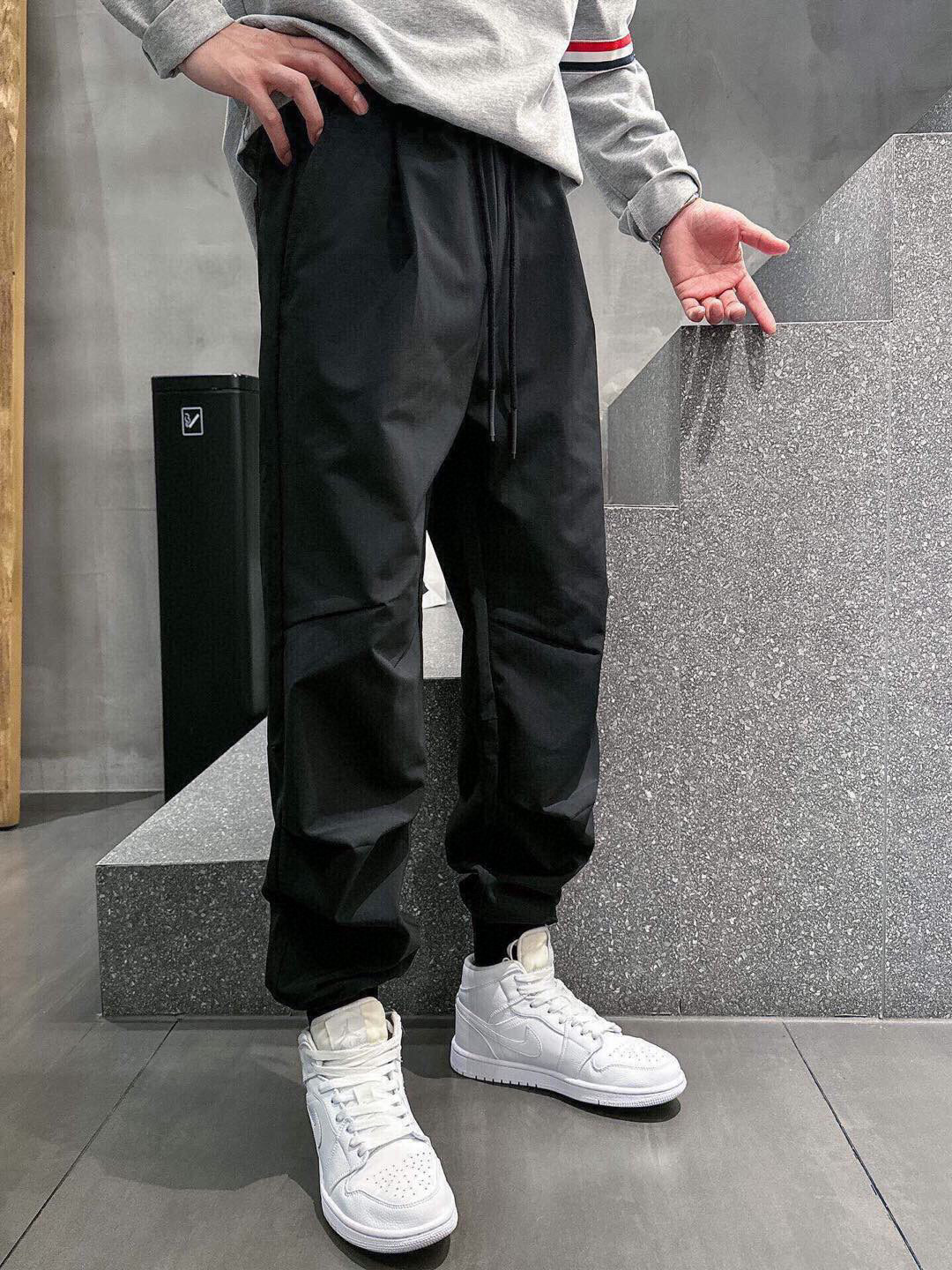 
2025春夏新款
Y3 休闲裤
M-3XL。