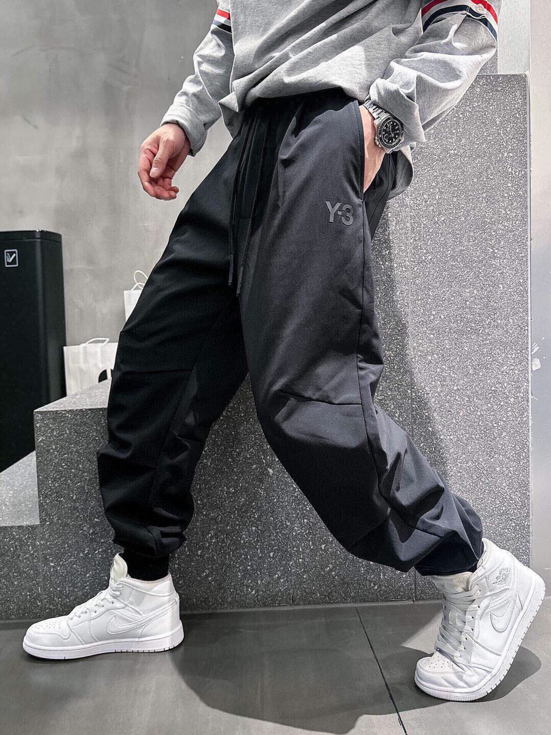 
2025春夏新款
Y3 休闲裤
M-3XL。