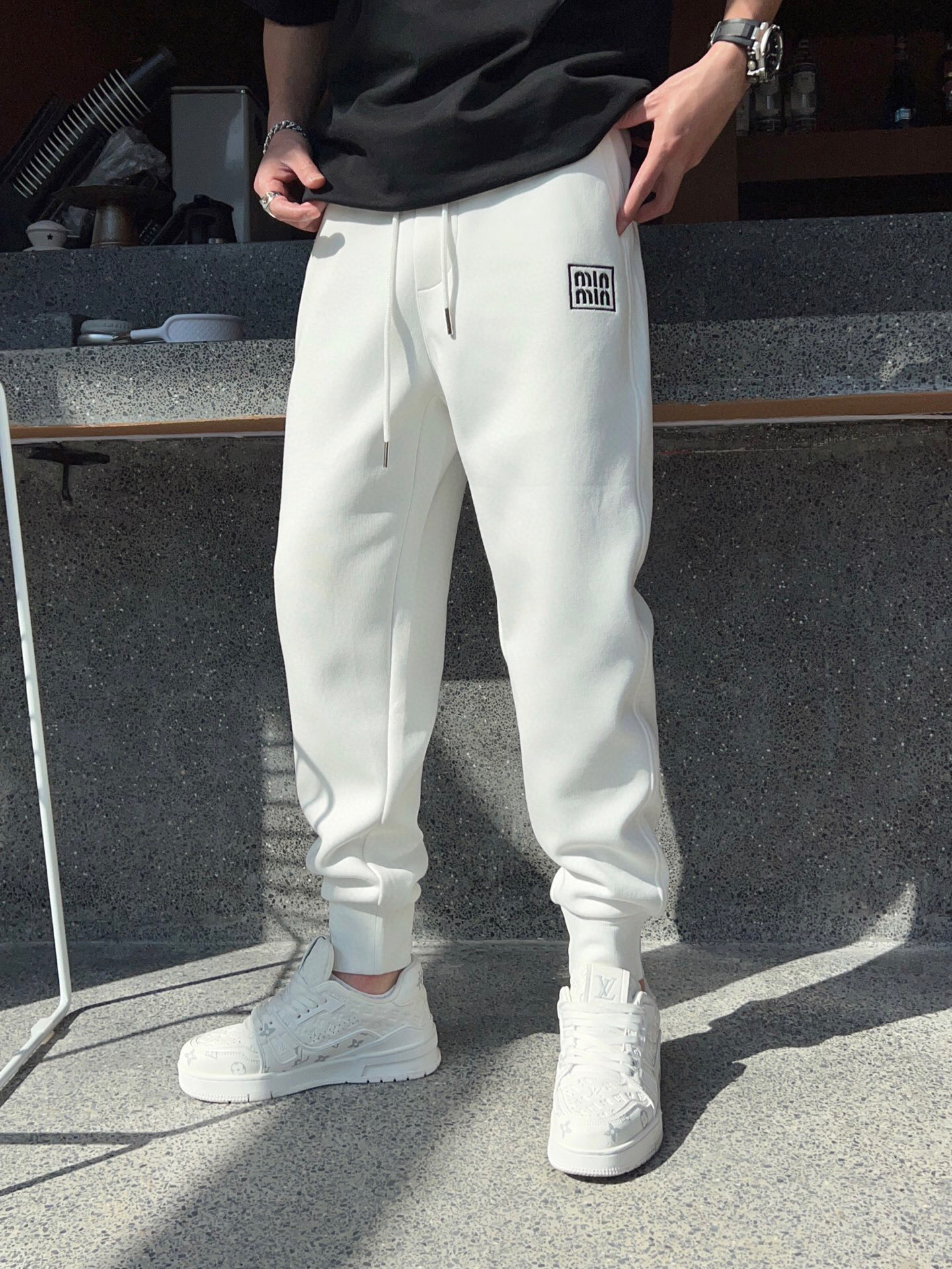 
2025春夏新款
MIU MIU 休闲裤
M-4XL 偏小一码