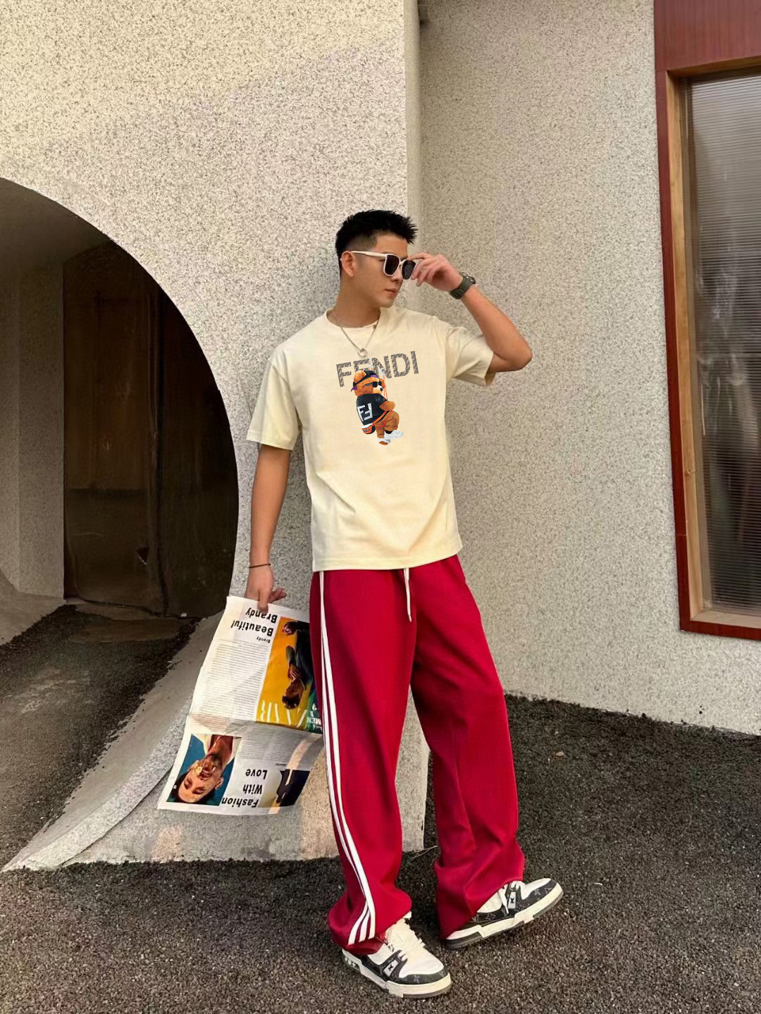 
FENDI*芬迪  高品质FD 2025ss春夏新款大熊字母logo圆领短袖T恤衫
采用定制280克双