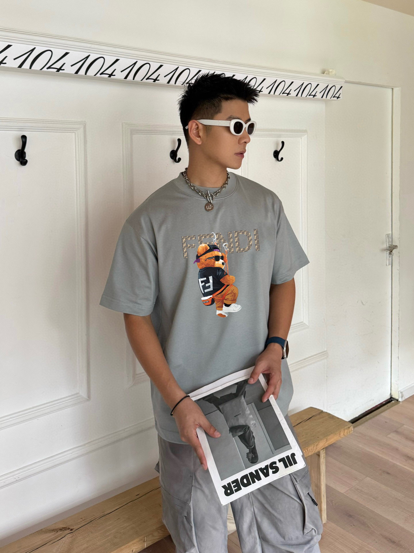 
FENDI*芬迪  高品质FD 2025ss春夏新款大熊字母logo圆领短袖T恤衫
采用定制280克双