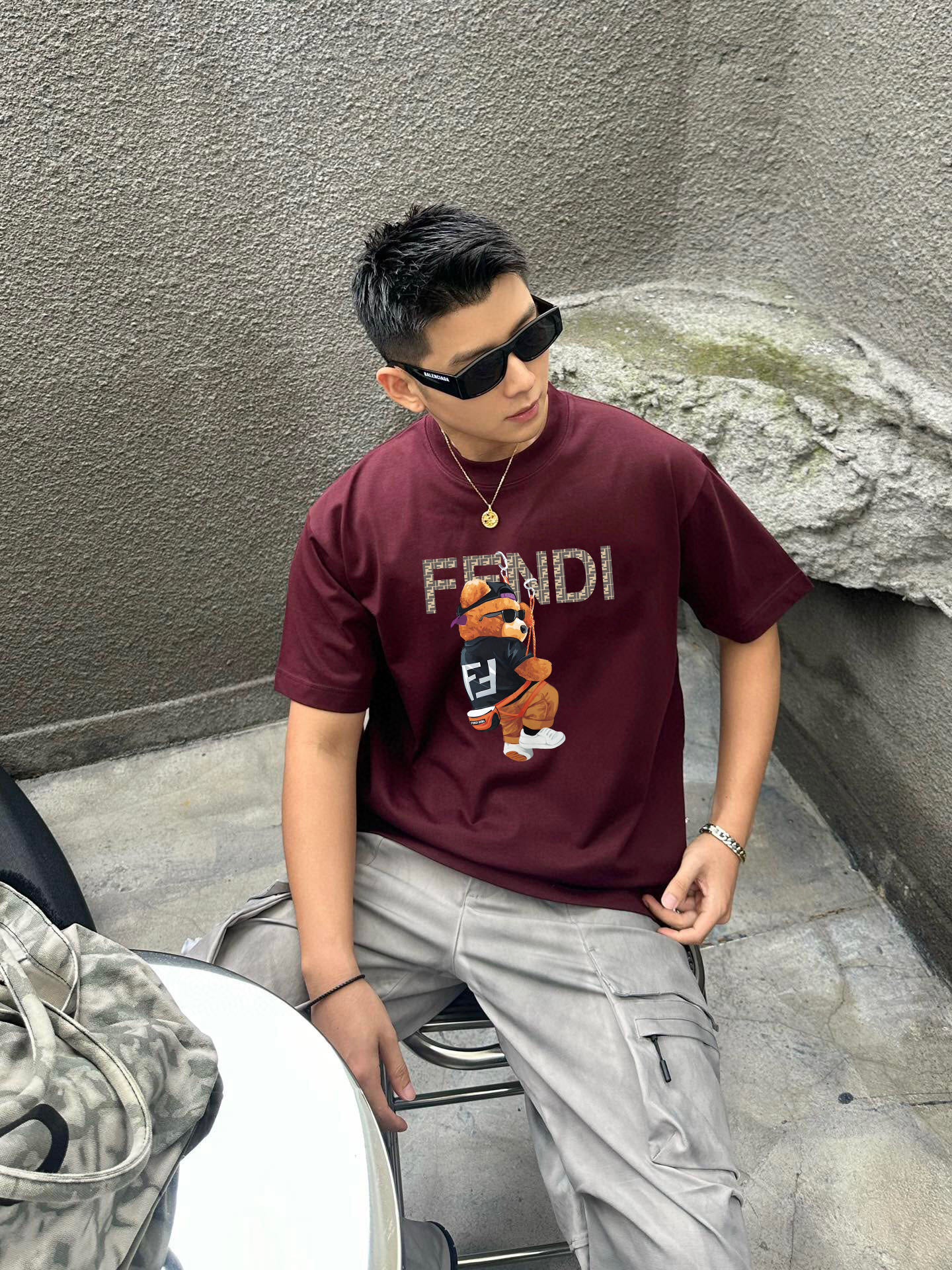 
FENDI*芬迪  高品质FD 2025ss春夏新款大熊字母logo圆领短袖T恤衫
采用定制280克双