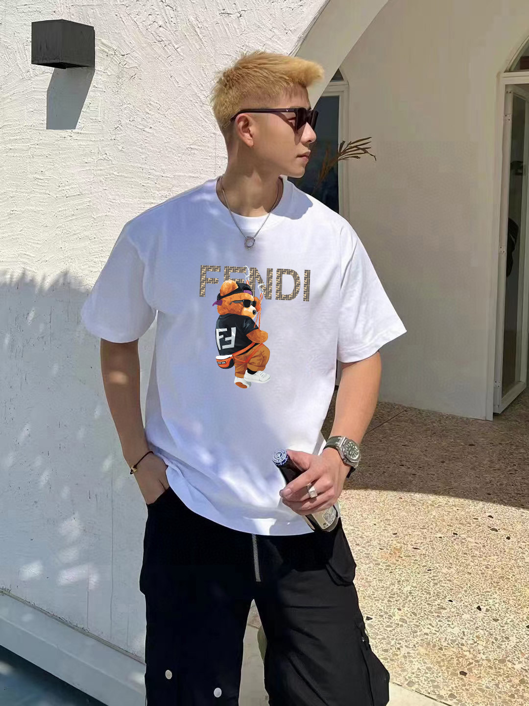 
FENDI*芬迪  高品质FD 2025ss春夏新款大熊字母logo圆领短袖T恤衫
采用定制280克双
