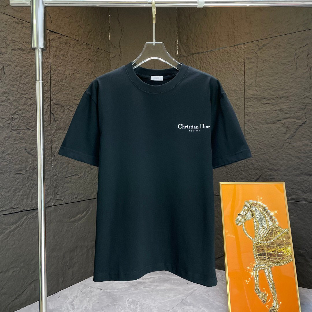 
Dior*       迪奥*
2025春夏新款短袖T恤
重磅纯棉字母logo印花
颜色：黑色   白