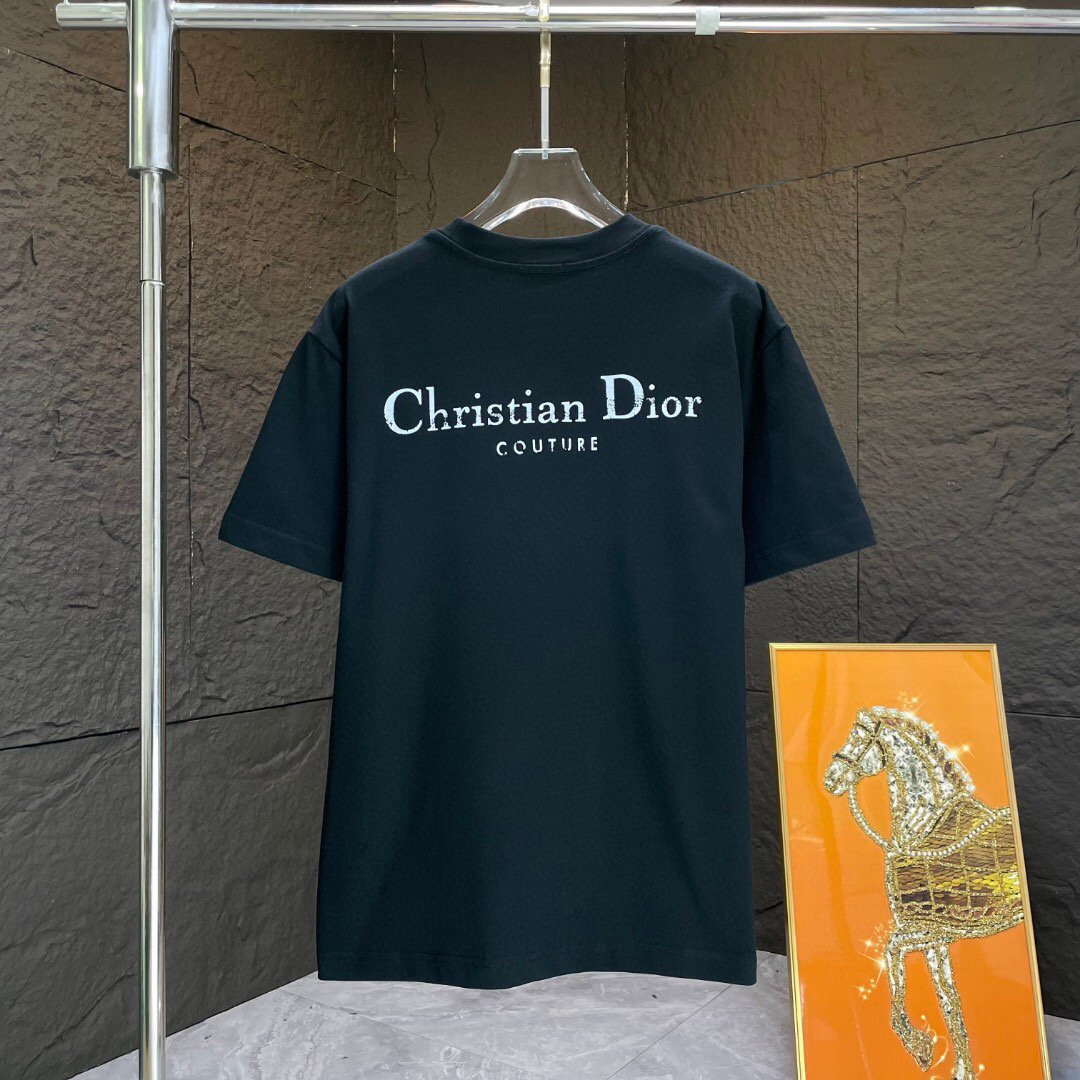 
Dior*       迪奥*
2025春夏新款短袖T恤
重磅纯棉字母logo印花
颜色：黑色   白