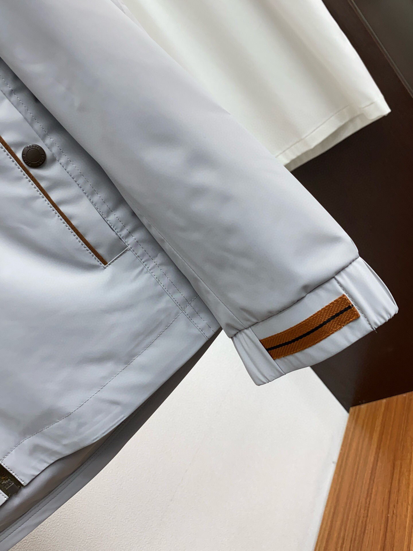  
 🆕ZEGNA·杰尼亚 2025开秋新款男士夹克外套翻领立领，原单三标齐全高端版本！立领款式 高定专