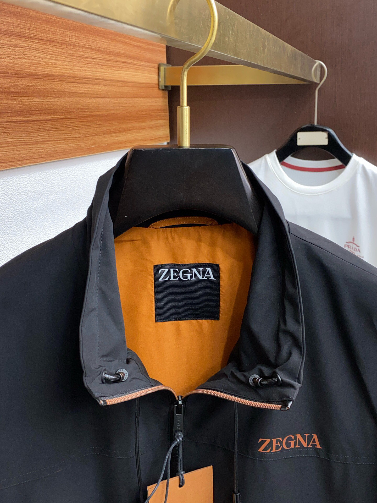  
 🆕ZEGNA·杰尼亚 2025开秋新款男士夹克外套翻领立领，原单三标齐全高端版本！立领款式 高定专