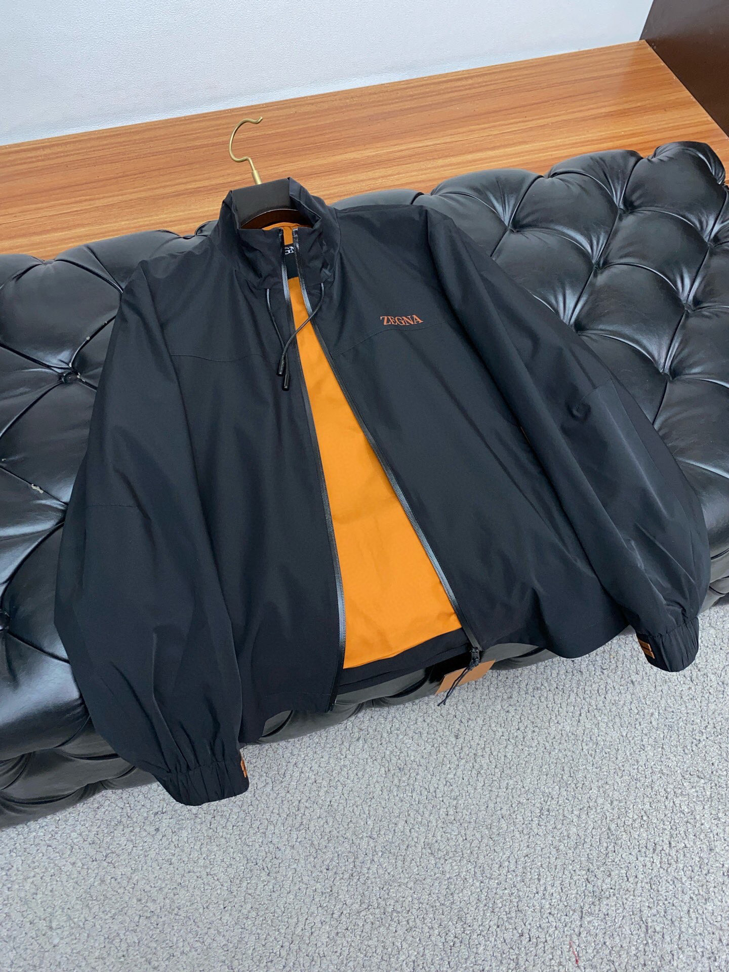  
 🆕ZEGNA·杰尼亚 2025开秋新款男士夹克外套翻领立领，原单三标齐全高端版本！立领款式 高定专