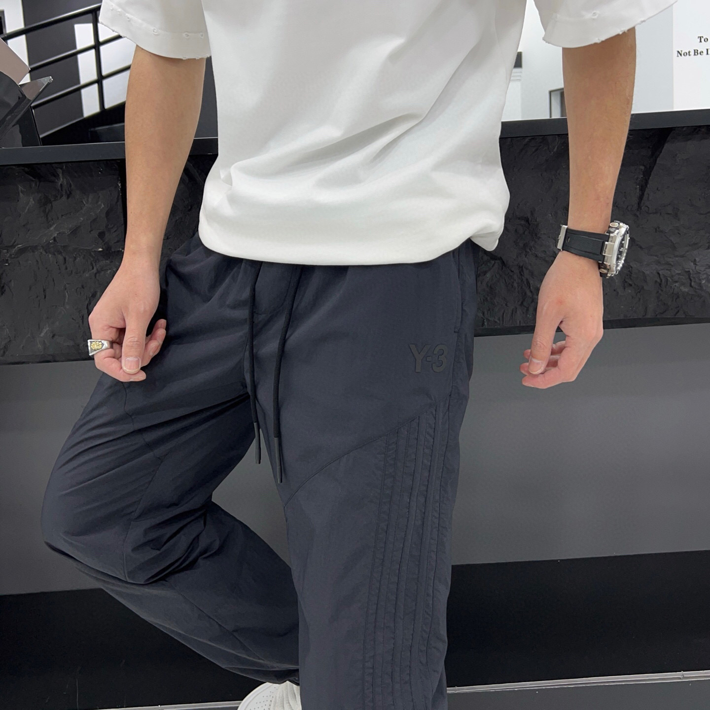 
2025春夏新款
Y-3休闲裤
M-3XL