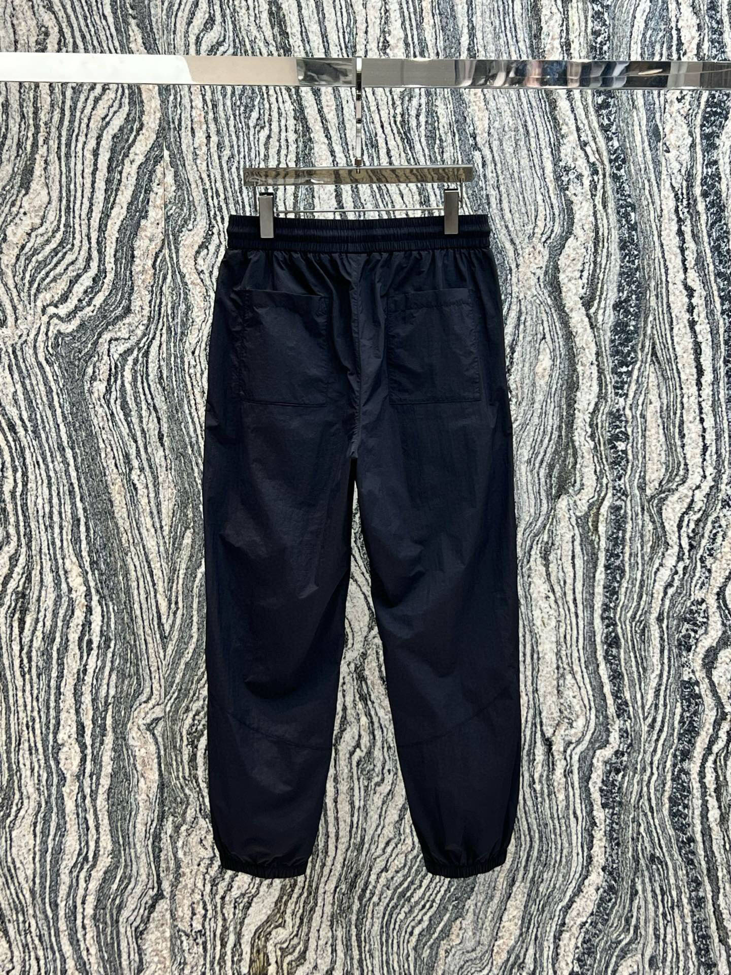 
2025春夏新款
Y-3休闲裤
M-3XL