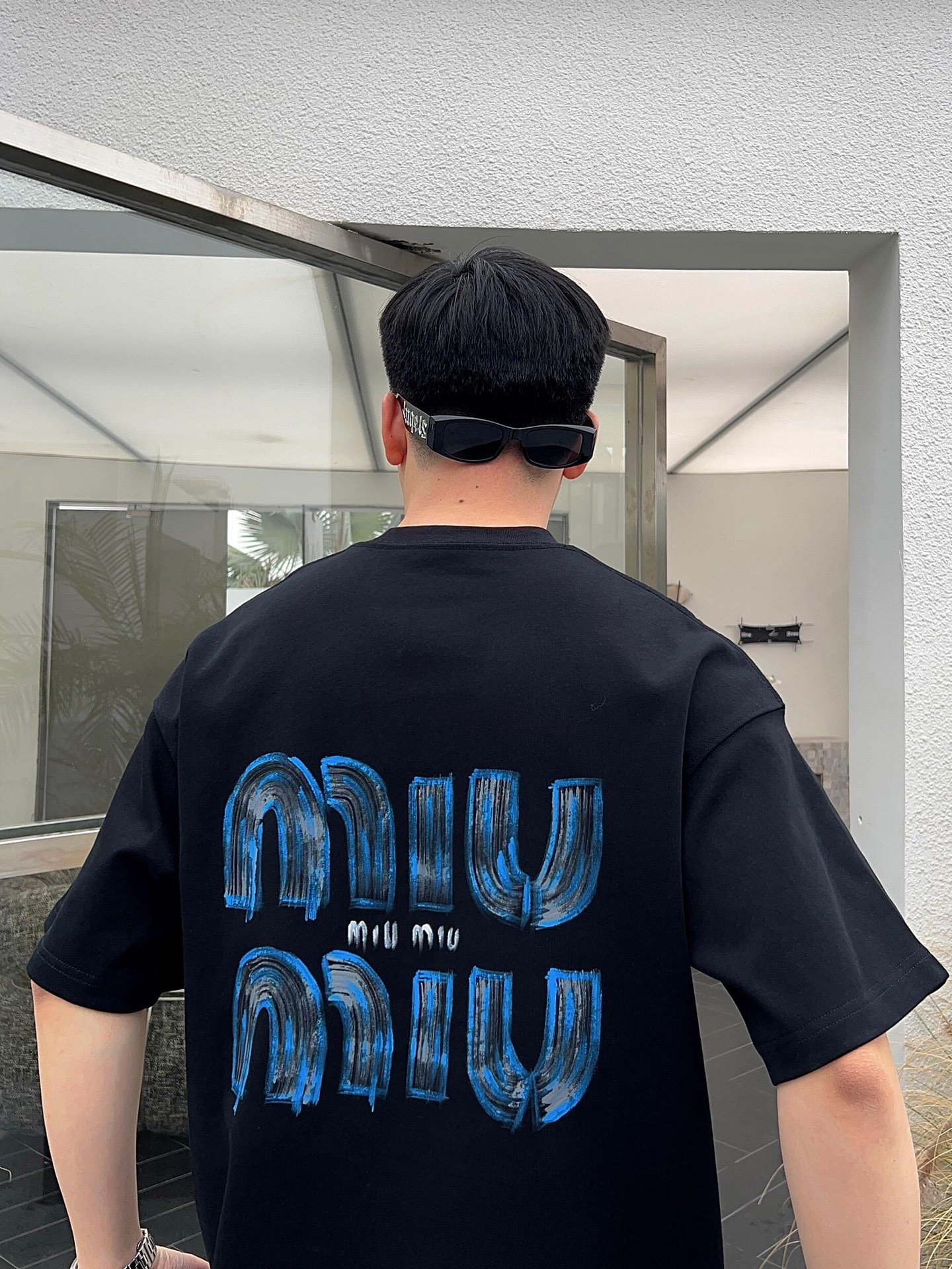 
2025miumiu新款手绘360克重磅短袖T恤
尺码S-XL