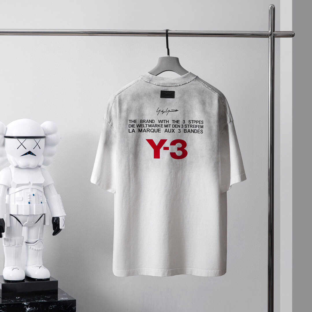 
品牌：Y-3
季度：2025春夏
颜色：黑色 白色
尺码：S-XXL
版型：宽松版 短袖T
重量：39