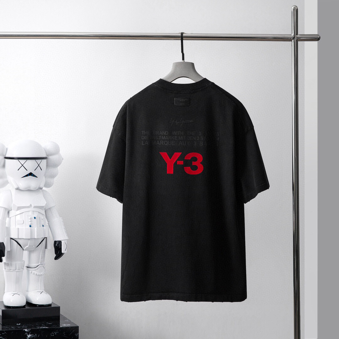 
品牌：Y-3
季度：2025春夏
颜色：黑色 白色
尺码：S-XXL
版型：宽松版 短袖T
重量：39