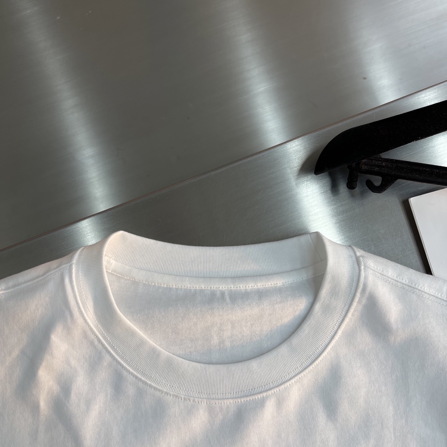  
Dio  2025年春夏系列短袖

尺码：M-5XL
版型： 微阔短袖T
成份：潮棉平纹面料，245
