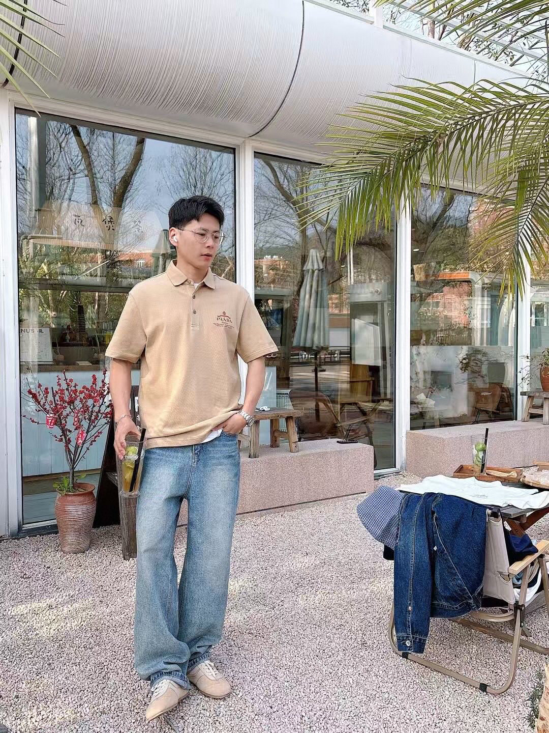 
普拉达Polo系列
季度：2025春夏
颜色：黑色 白色 卡其色 藏青色
尺码   m-4xL
版型：
