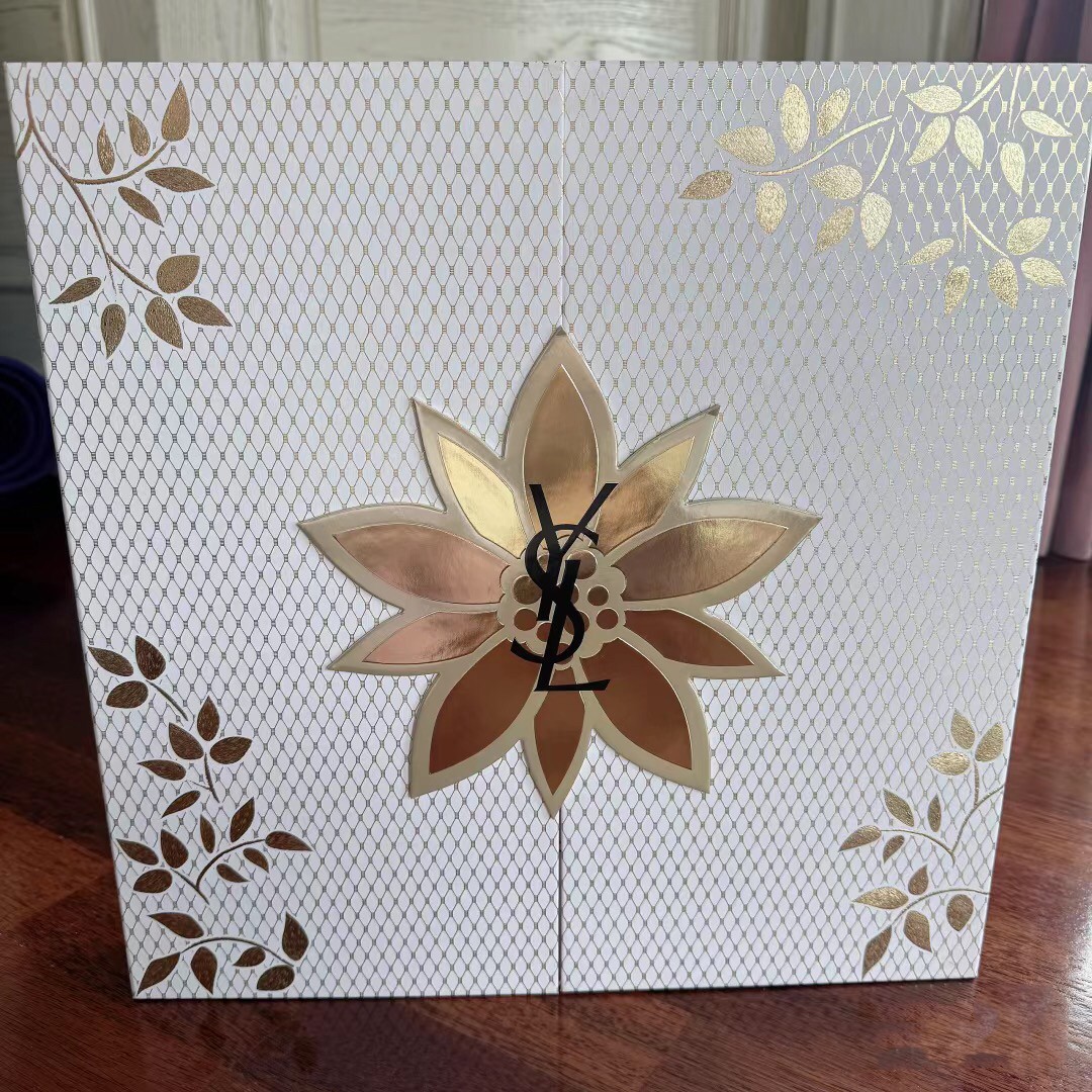 NO:409317,25 years official third generation Vi VIP Saint Laurent SYL Gold Leaf High-end magnet gift box packaging matching., high heels sandals, saint laurent, sandals, high heels, gold1986090925年官方三代Vi贵宾圣罗兰SYL黄金叶高端磁铁礼盒包装配套.,高跟鞋凉鞋,saint laurent,sandals,high heels,gold,Women's Shoes