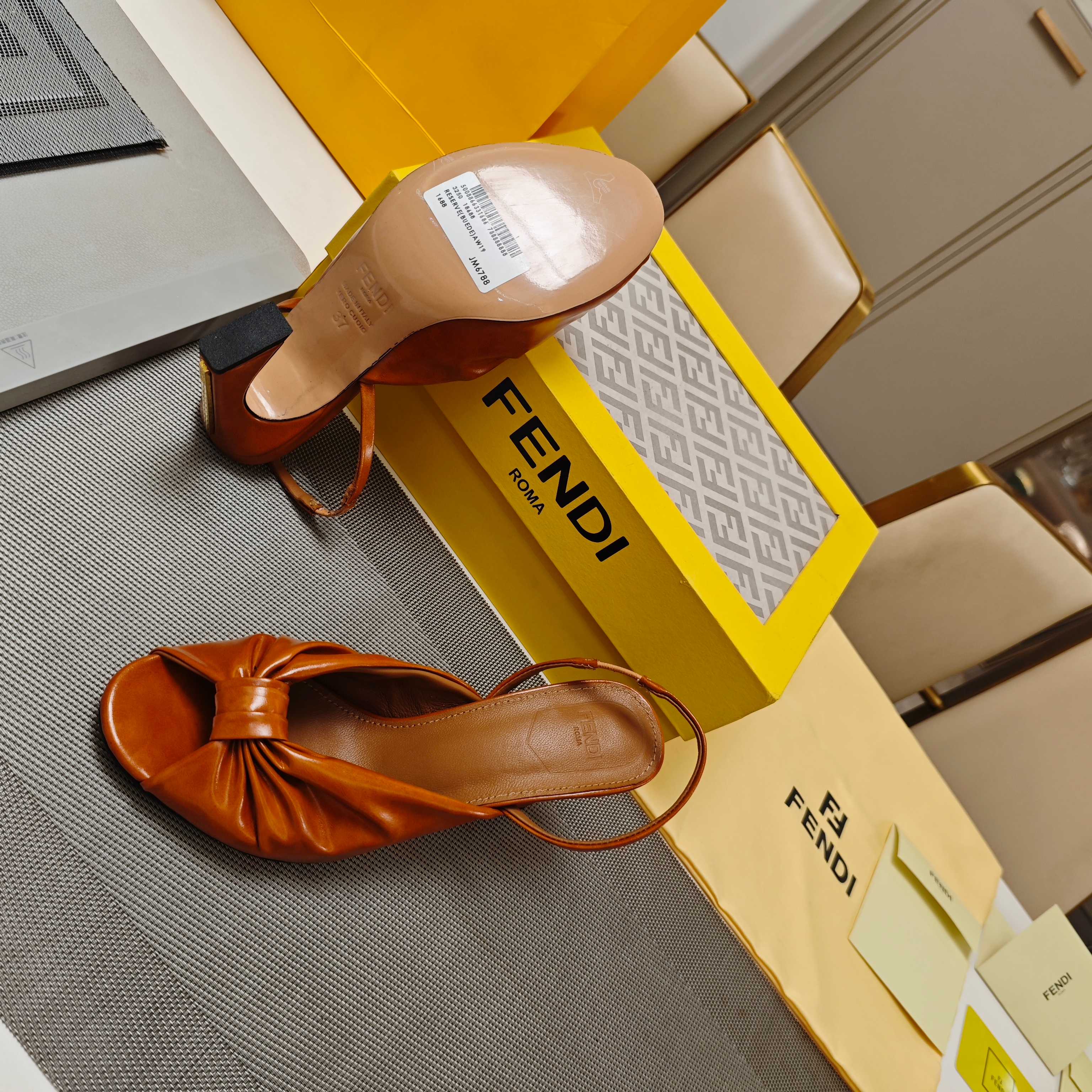 FENDI 25SS Summer Showers High-End Shoes Collection - 图片 8