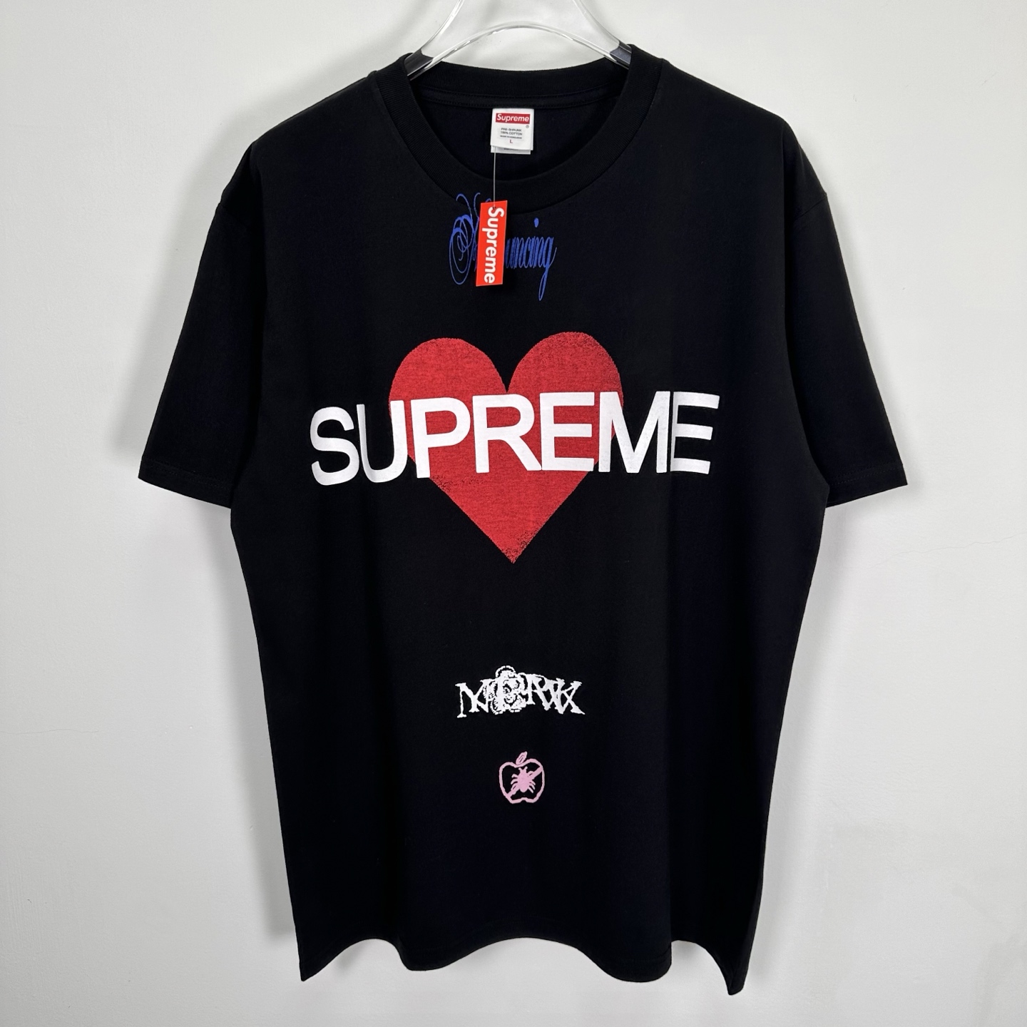 Supreme SS25 Announcing Tee - Heart T-Shirt - Crew Neck - Black and White 2 i1742534449352 6976 0 0