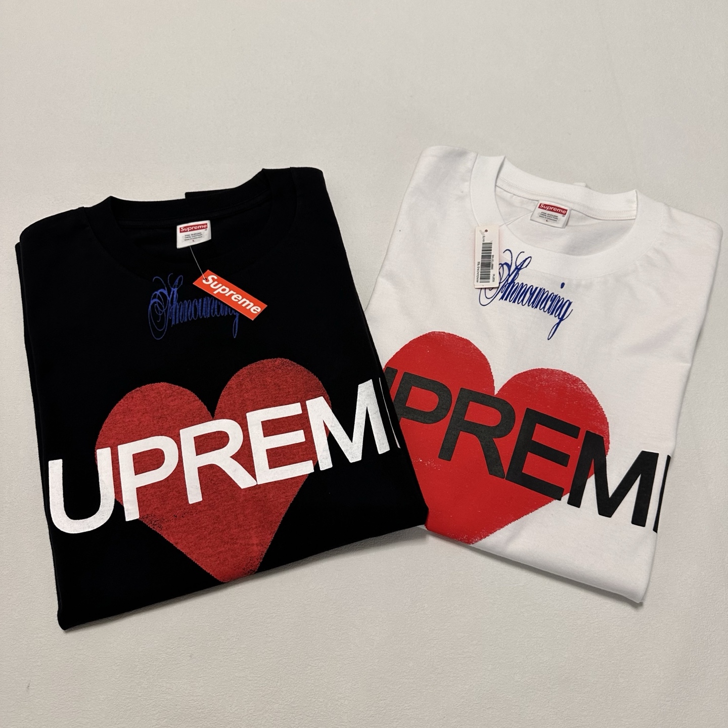 Supreme SS25 Announcing Tee - Heart Logo Short Sleeve T-Shirt - Black & White 3 i1742534491979 8200 0 4