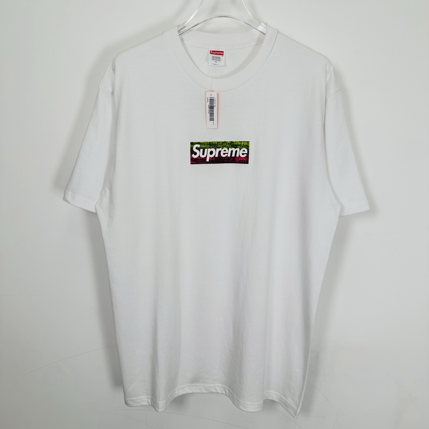 Supreme SS25 LA Wildfire Relief Box Logo Tee - White Short Sleeve T-Shirt 1 i1744438452011 2428 0 0