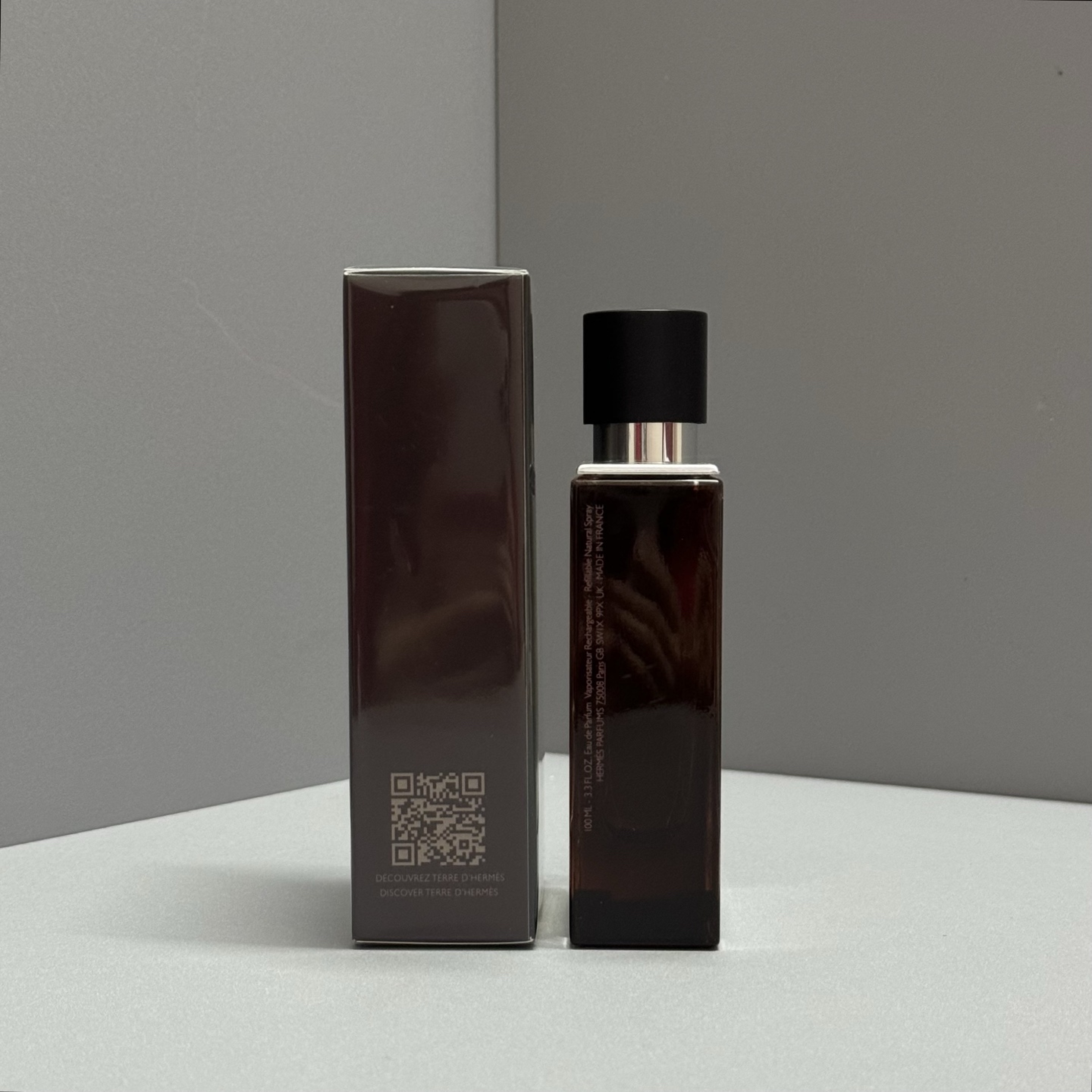 85💰爱马仕 大地馥郁版男士香水100ml
Hermes Terre d'Hermès Eau de Parfum Intense, 2025
香调:木质调
前调:香柠檬 胡椒
中调:咖啡 甘草
后调:木质香 熔岩 结石
属性:男香
标签:清新辛辣 柑橘 木质 咖啡