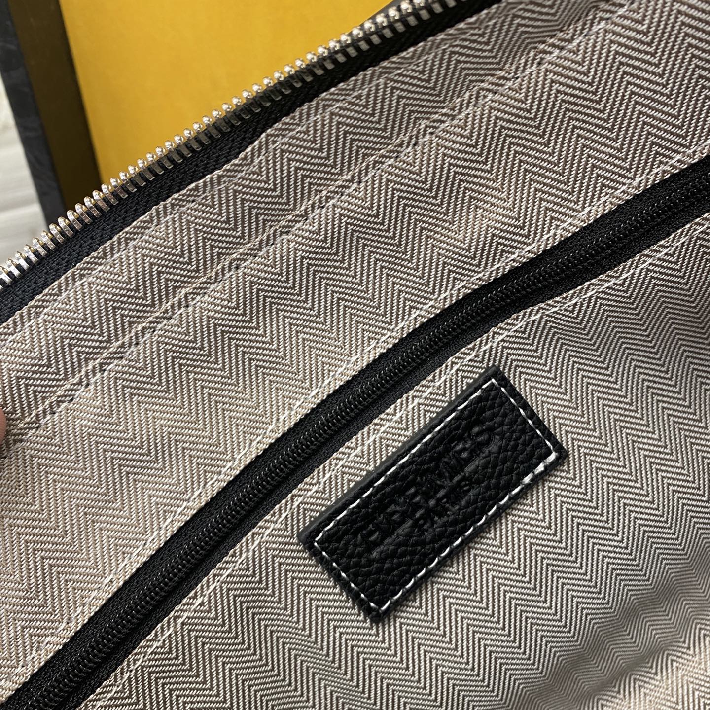Hermès（爱马仕)carabanolizontal 🇫🇷时尚潮流指纹锁休闲包🇫🇷顶级高端原版货 进口