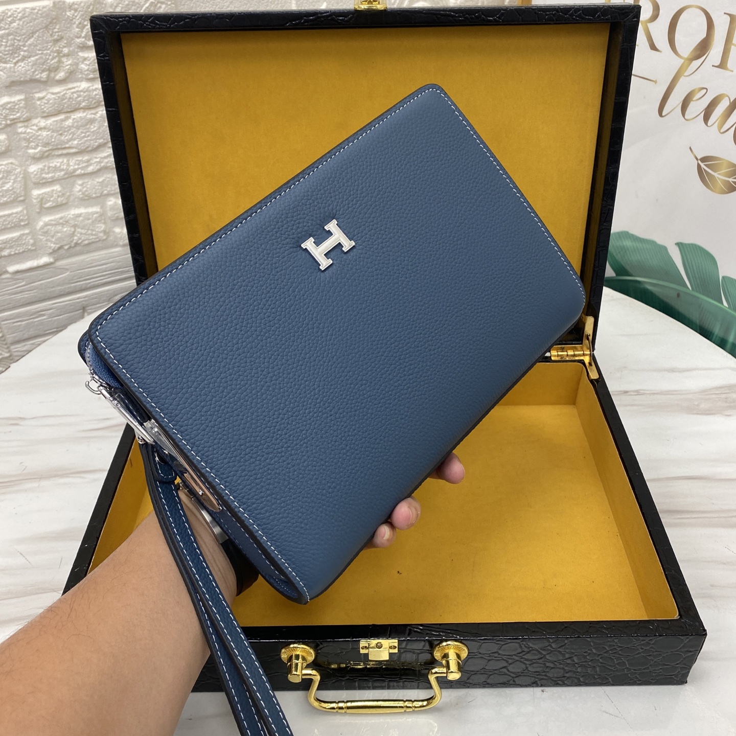 Hermès（爱马仕)carabanolizontal 🇫🇷时尚潮流指纹锁休闲包🇫🇷顶级高端原版货 进口